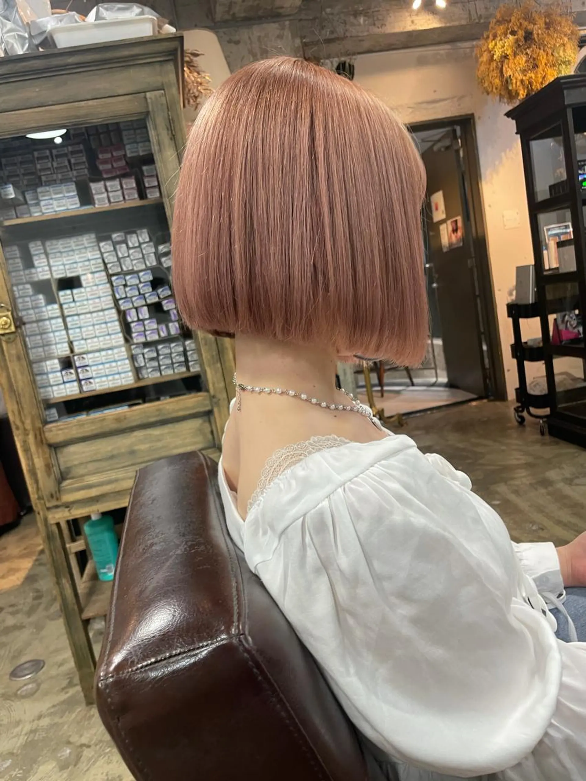 ショート カラー カット ヘアカラー トリートメント suvvy hairsalonのヘアスタイル