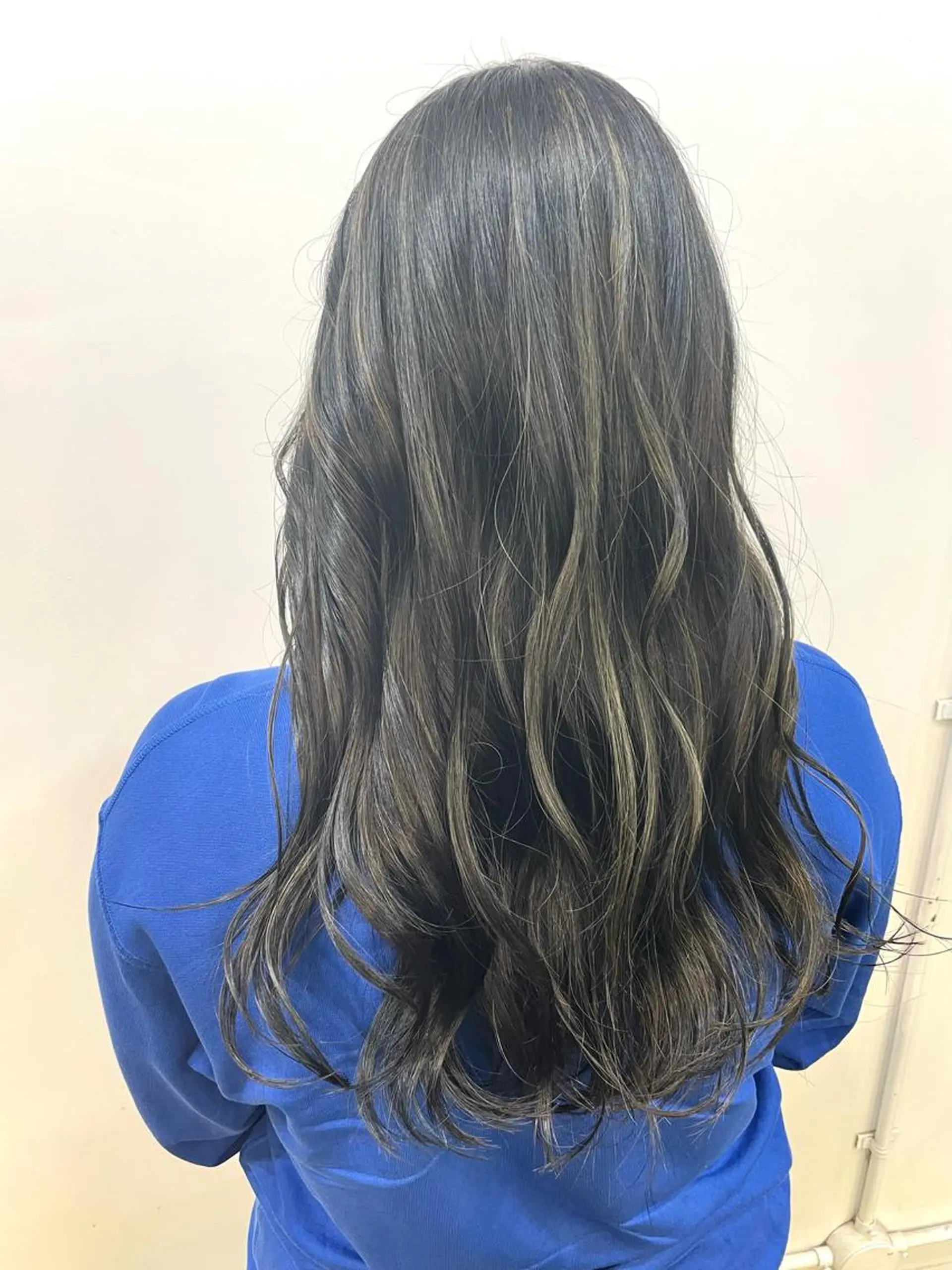 ロング カラー ハイライトカラー ハイライト ヘアカラー トリートメント 🦄垢抜けボブ特化× 暖色カラー未来🦄のヘアスタイル