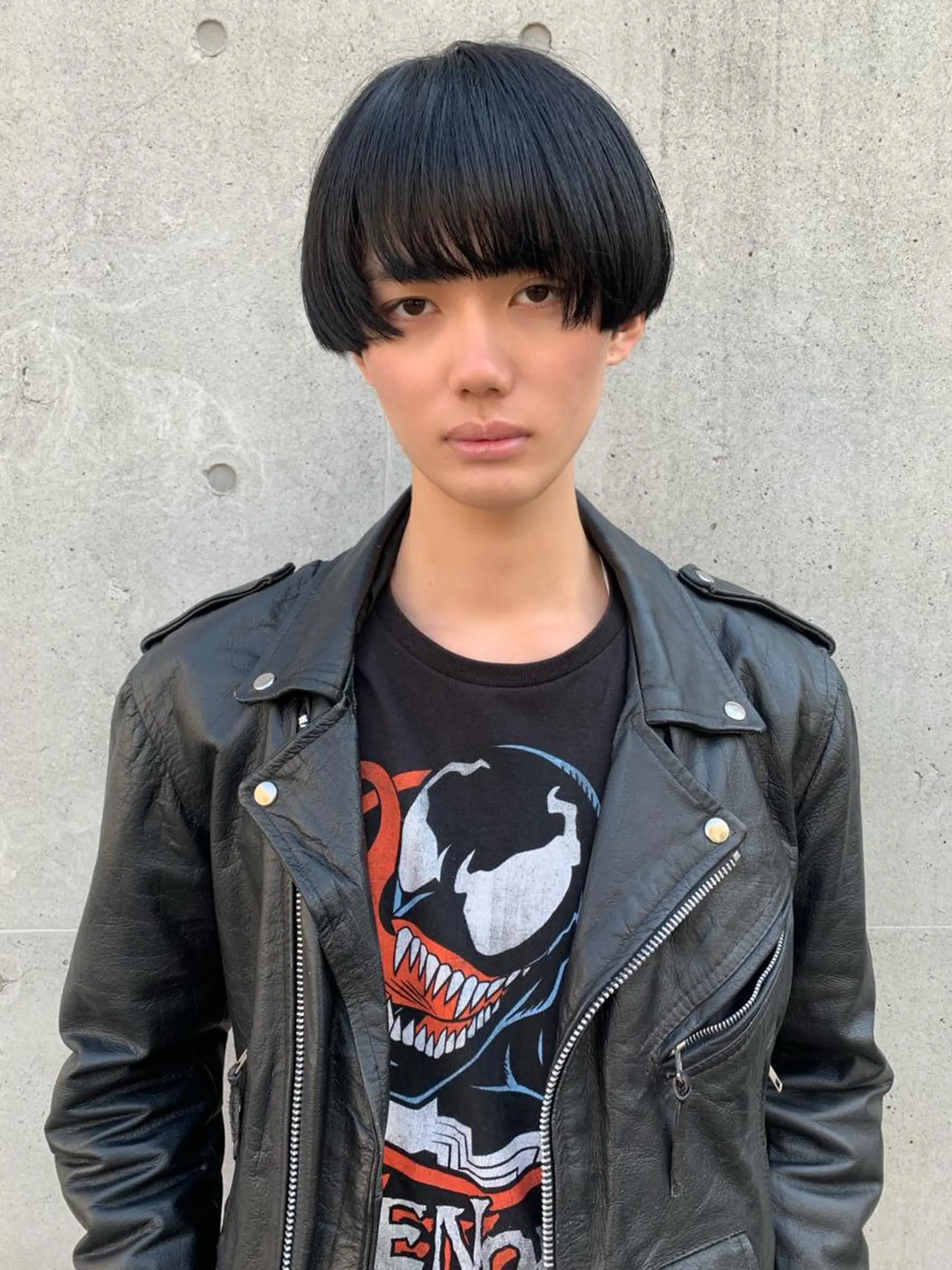 ショート メンズ マッシュ カット FLOWERS所属・ウルフ、レイヤー 、メンズカットSHOのヘアスタイル
