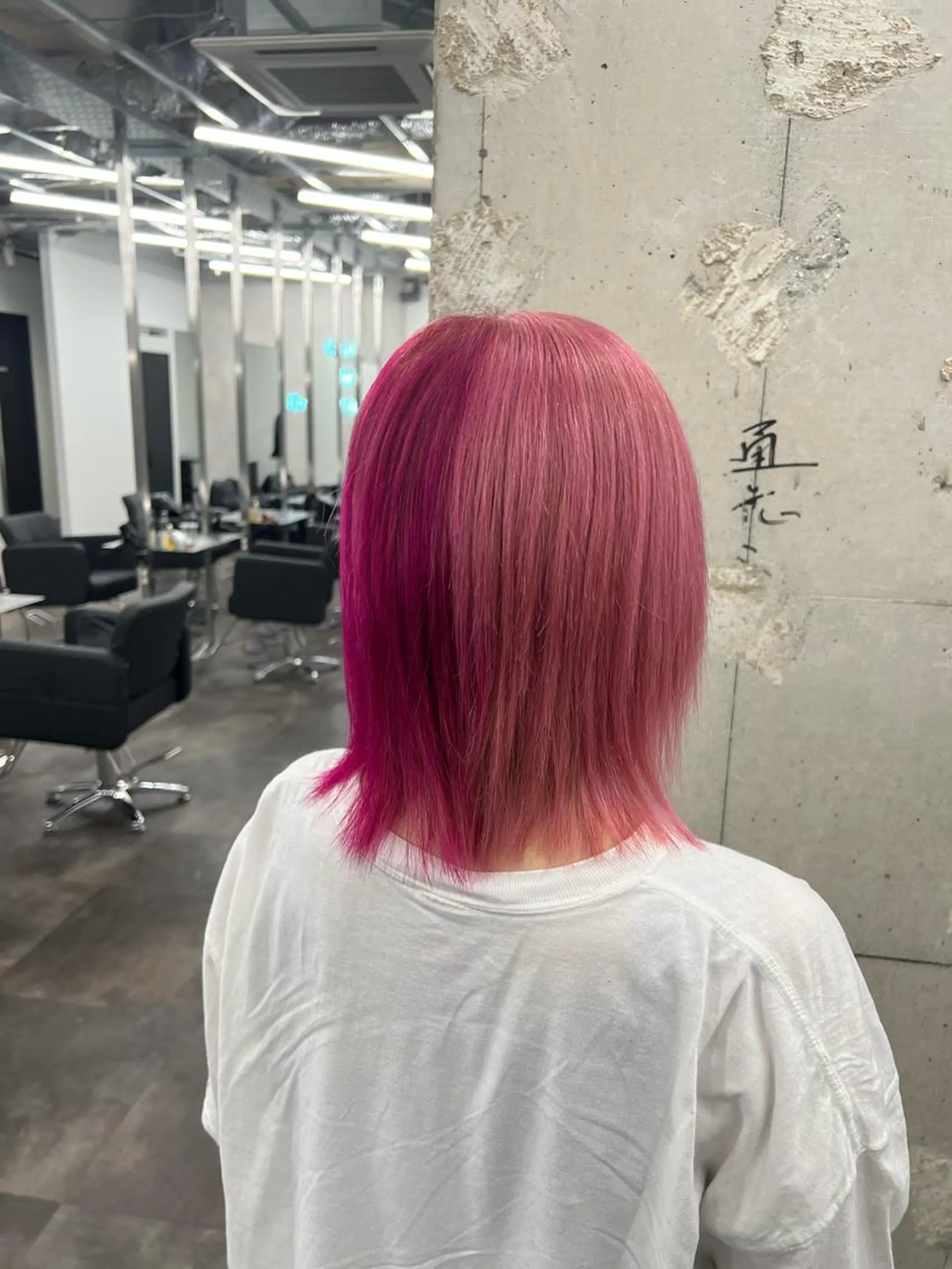 ショート カラー ツートーンカラー je suis heureuse所属・ハイライトカラー 🌀ゆい❣️のヘアスタイル