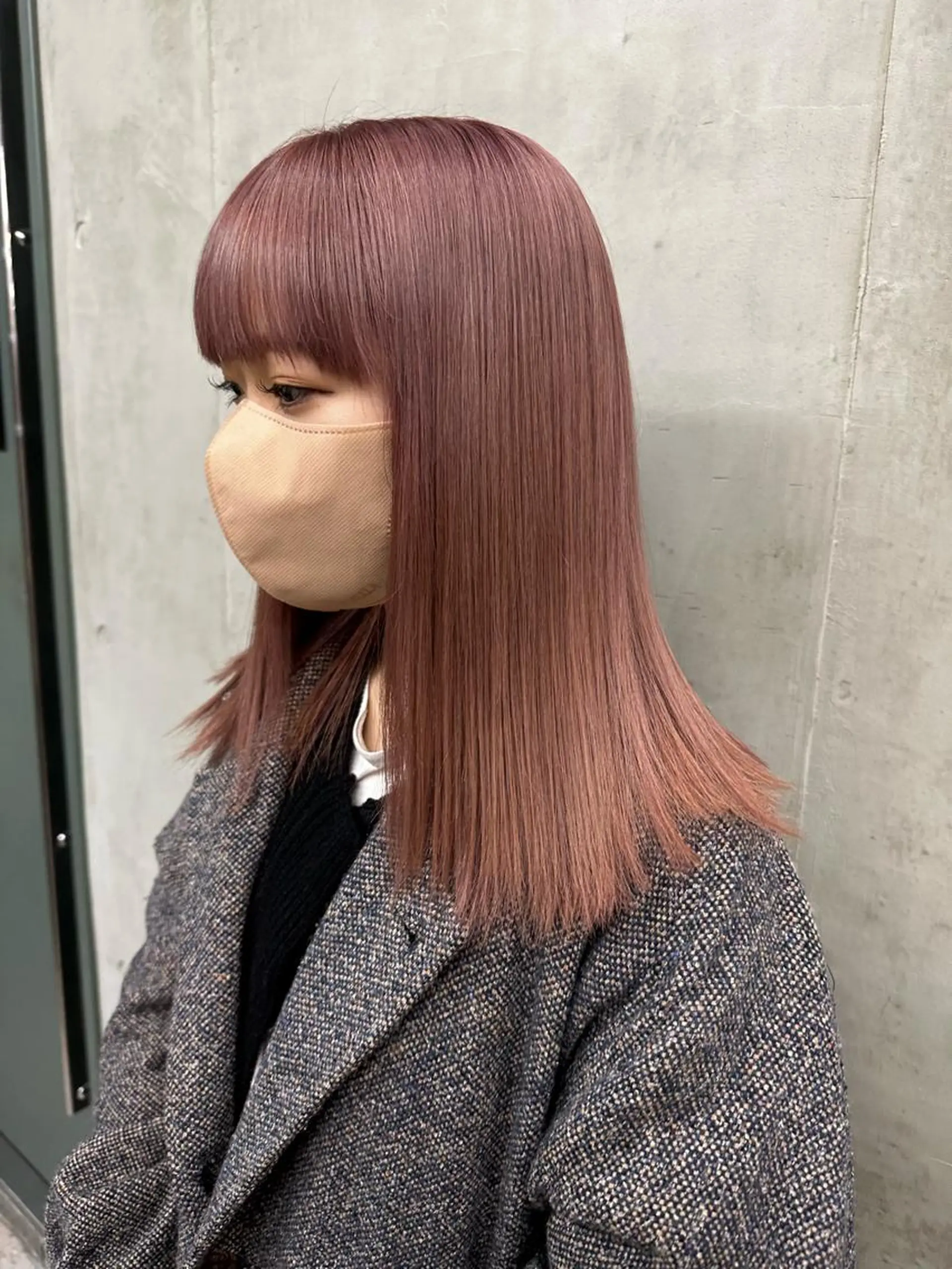 ミディアム カラー ベージュカラー ブリーチ ブラウンカラー ダブルカラー ハイトーンカラー SALTWATER AYARIのヘアスタイル