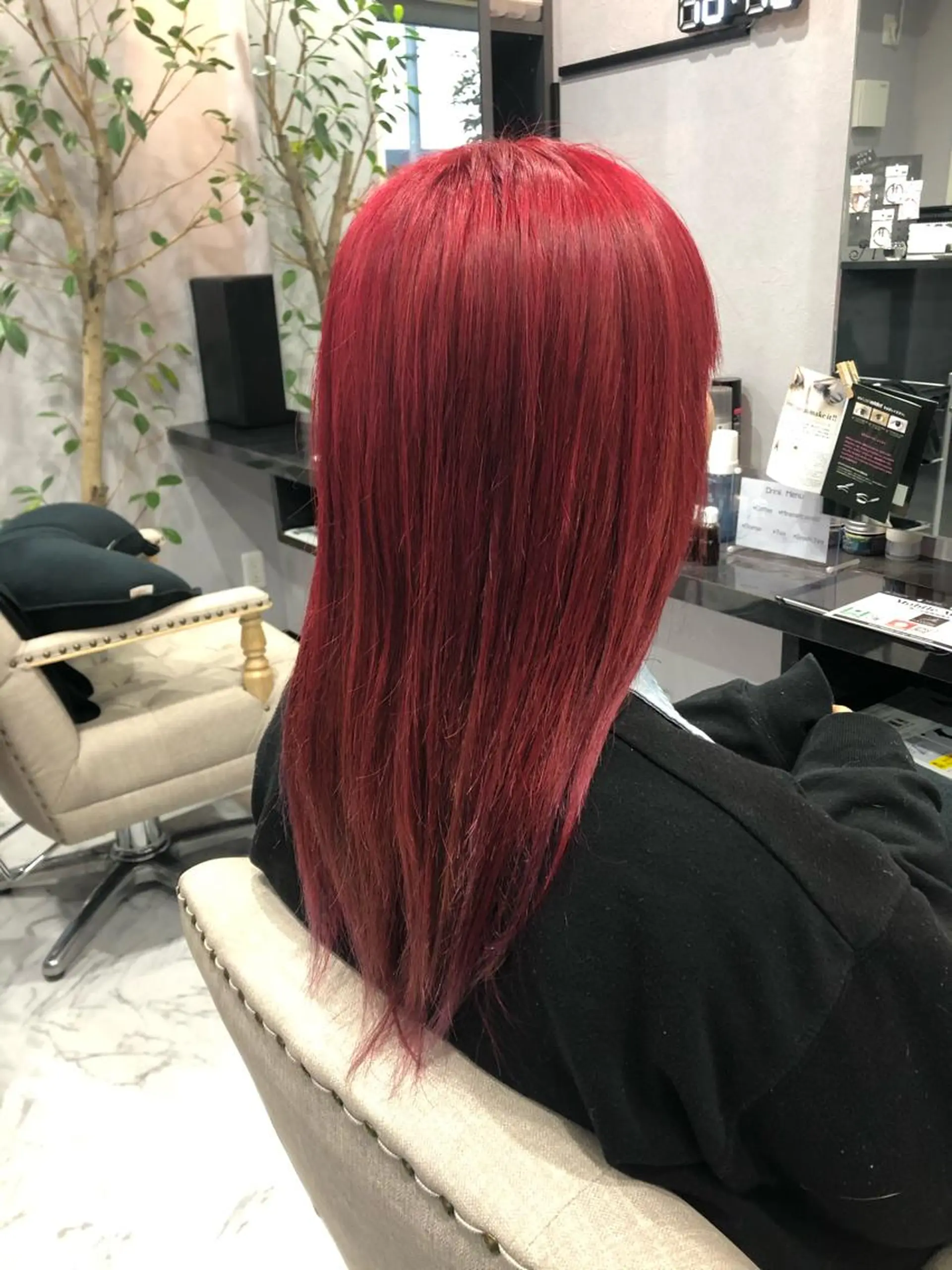 セミロング カラー ヘアカラー FAVORE 【ファヴォーレ】のヘアスタイル