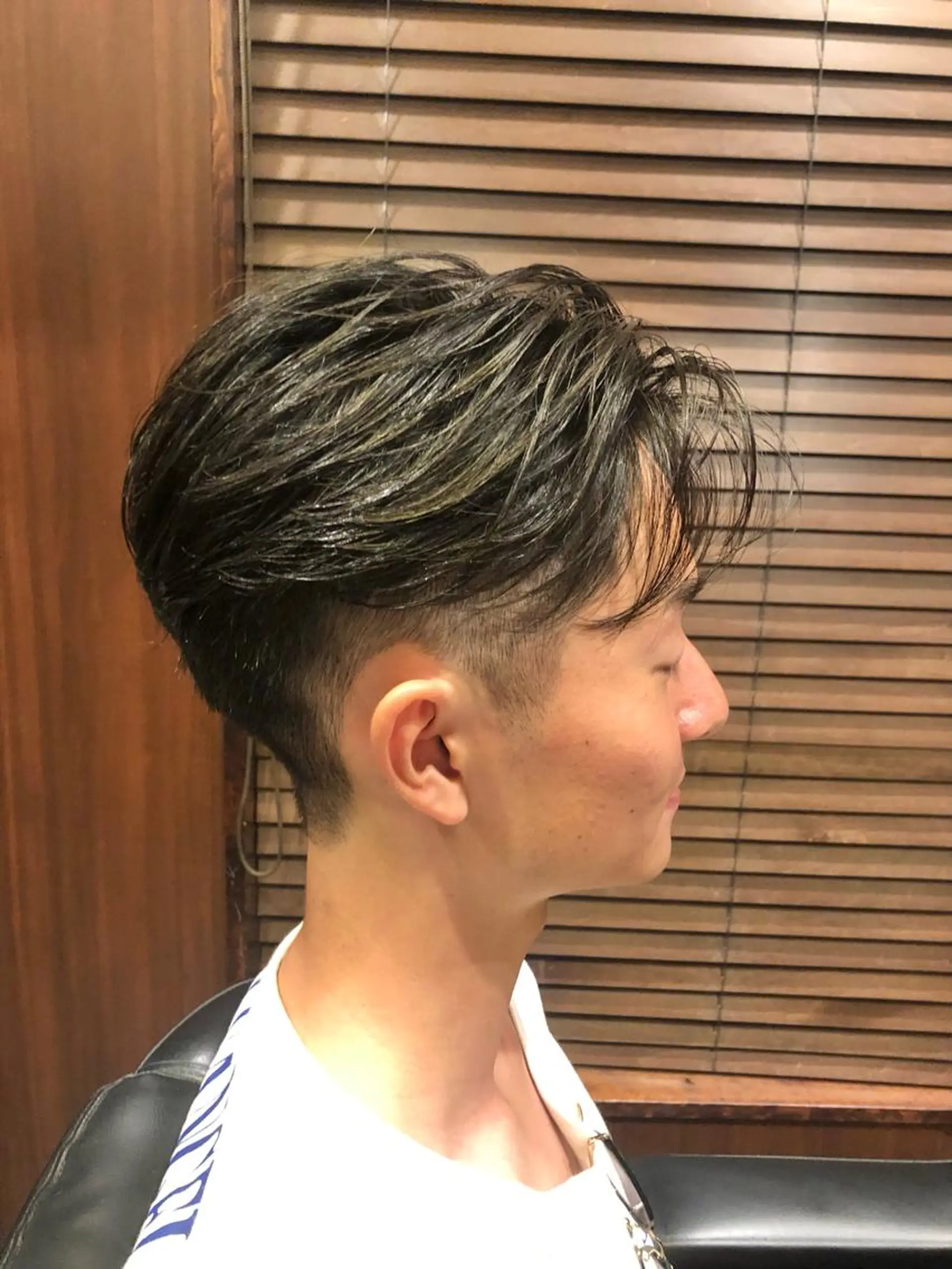 メンズ ヒロ銀座 川崎店所属・ヒロ銀座川崎 志田健介のヘアスタイル