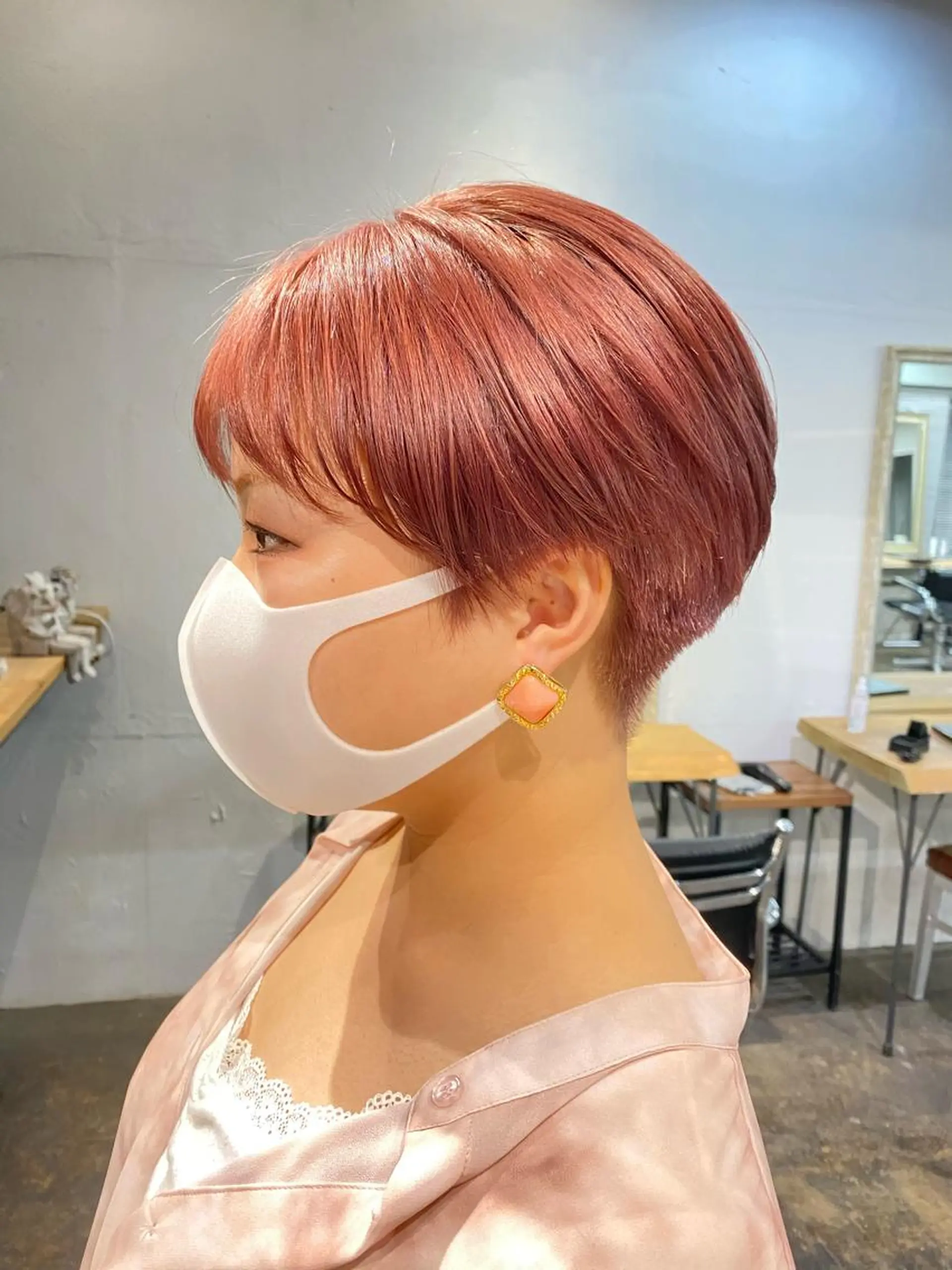 ショート カラー レイヤー暖色カラー 池袋Yamamotoのヘアスタイル