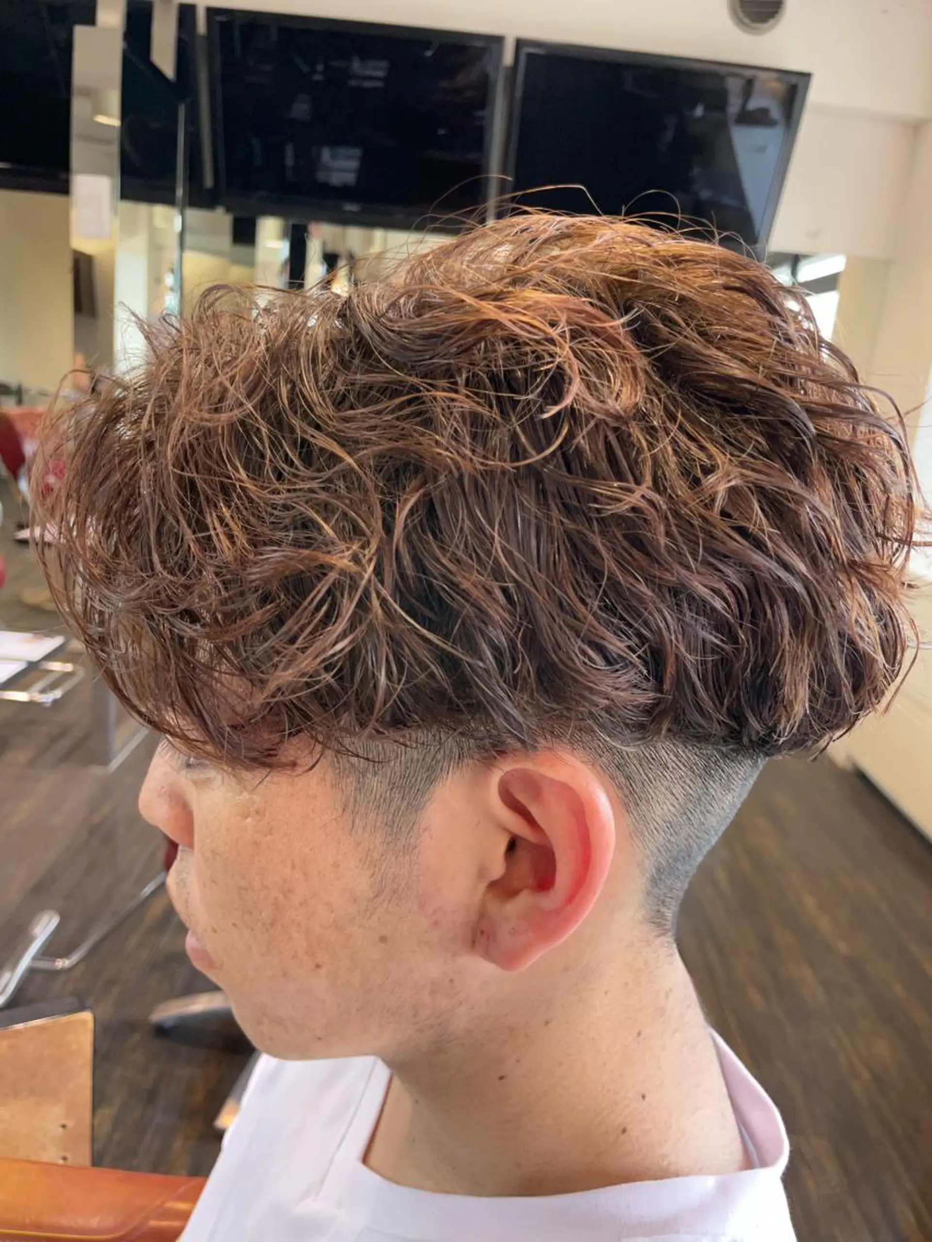 パーマ メンズ メンズパーマ スパイラルパーマ 佐藤 綾郁のヘアスタイル