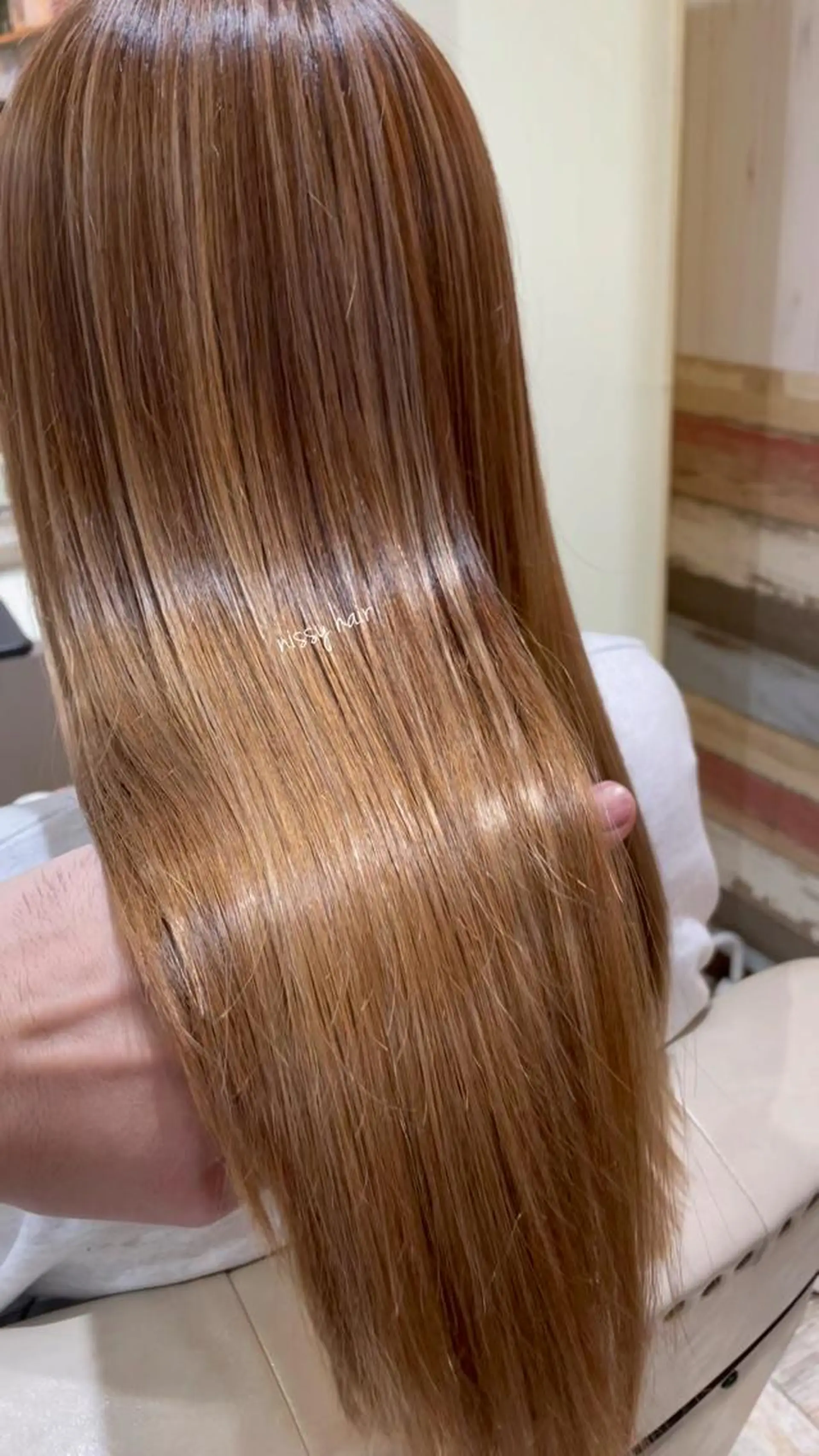 ロング カラー アッシュ ベージュカラー ブルーカラー ブルーグレー ブルーグレージュ カット トリートメント 【垢抜け大人髪】 TIARA西山のヘアスタイル