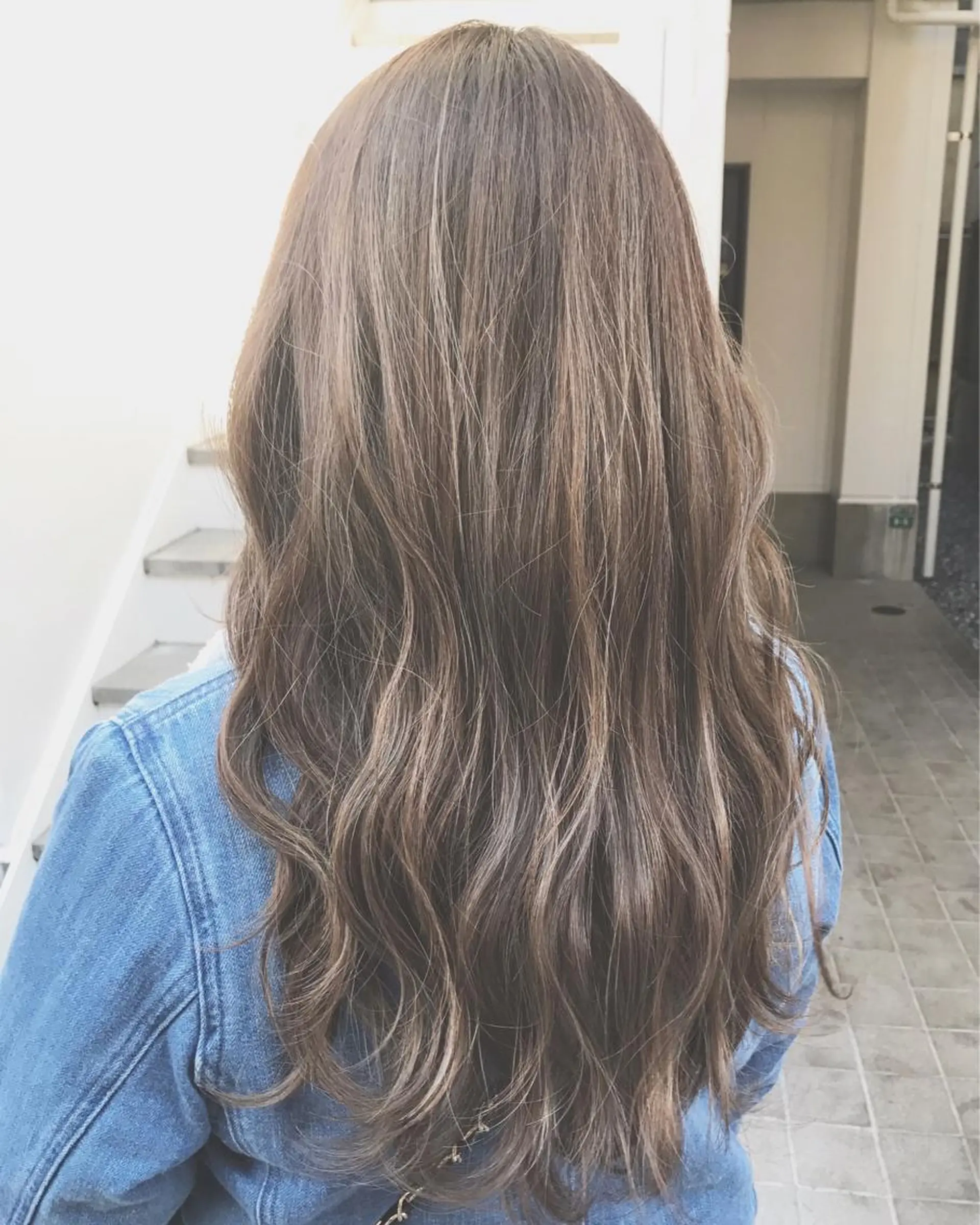 ロング カラー ヘアアレンジ ベージュカラー ハイライトカラー イルミナカラー ハイライト ヘアカラー トリートメント BANK'S hair所属・💐ケラチン 髪質改善寺坂雄飛💐のヘアスタイル