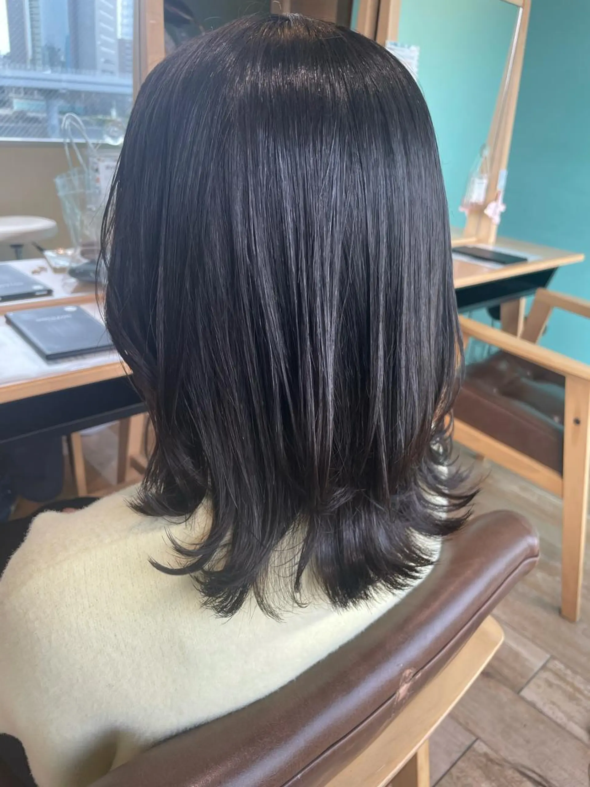 ミディアム カット ヘアカラー トリートメント 石渡このみ 🍊レイヤーカットのヘアスタイル