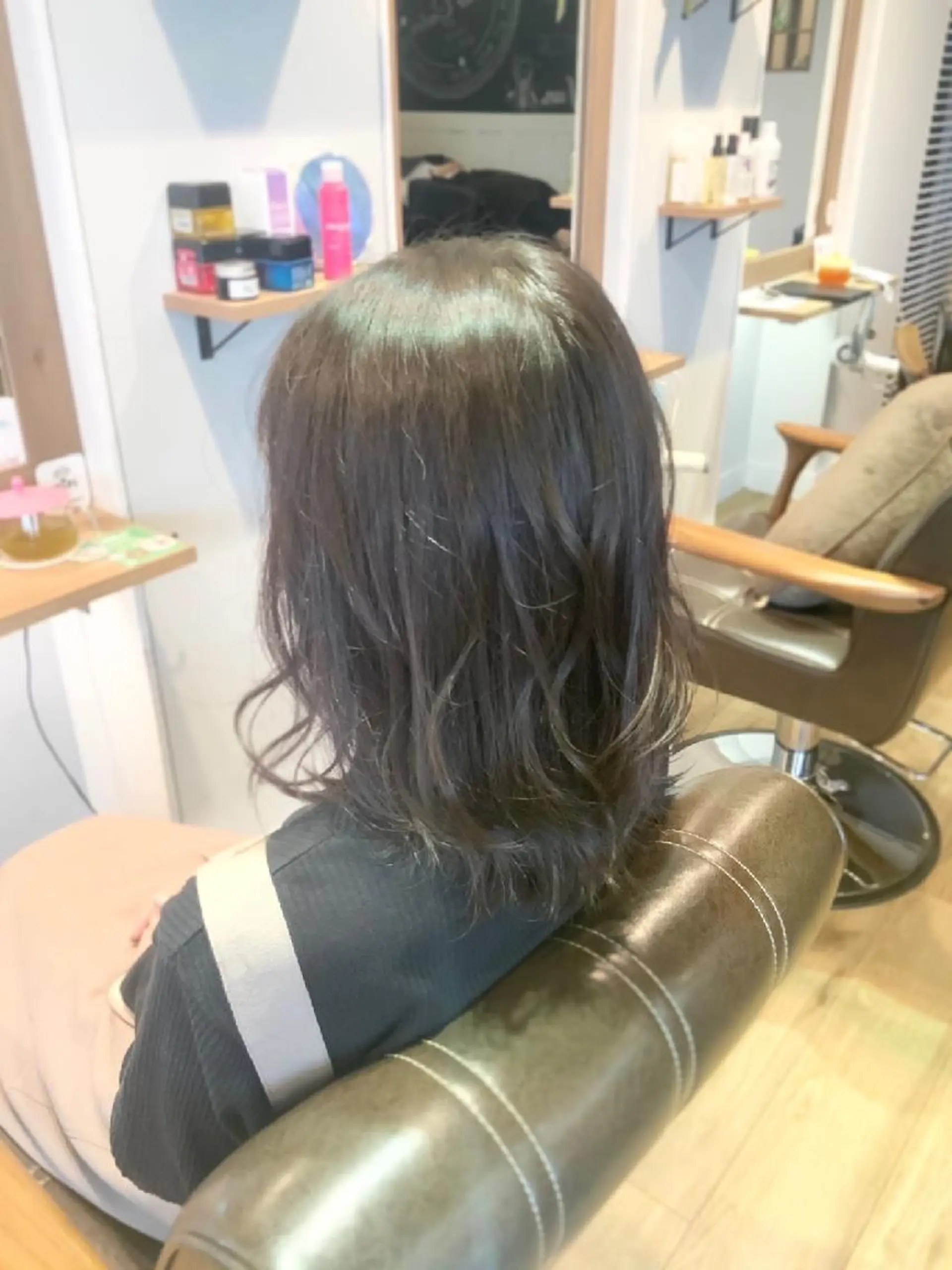 カラー グレージュ ラベンダーカラー ラベンダーグレージュ ラベンダーグレー ヘアカラー トリートメント 堀 望美のヘアスタイル