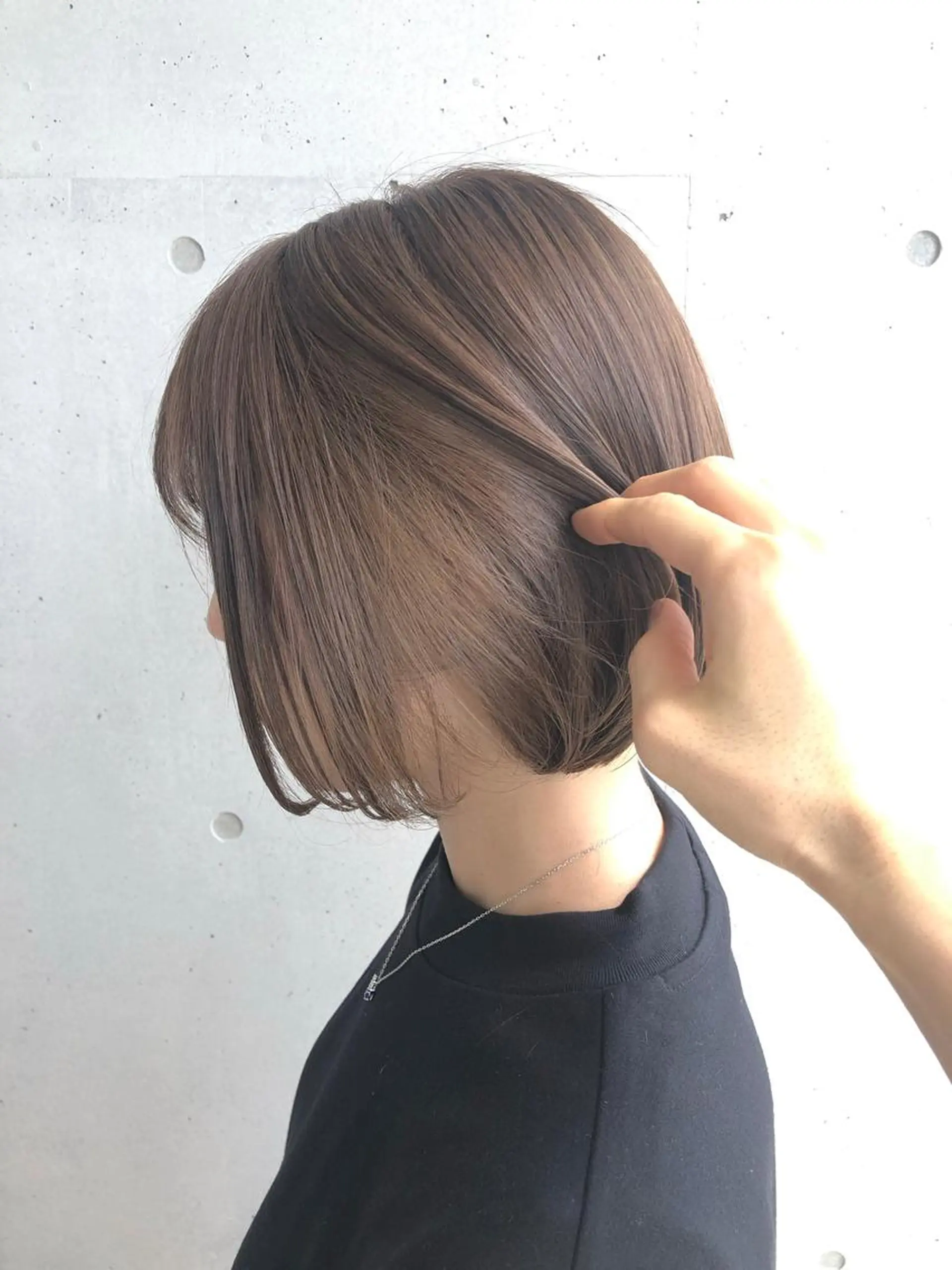 ショート カラー ベージュカラー ブリーチ カット ヘアカラー トリートメント ☘️em HAIR 内藤光哉🍀のヘアスタイル