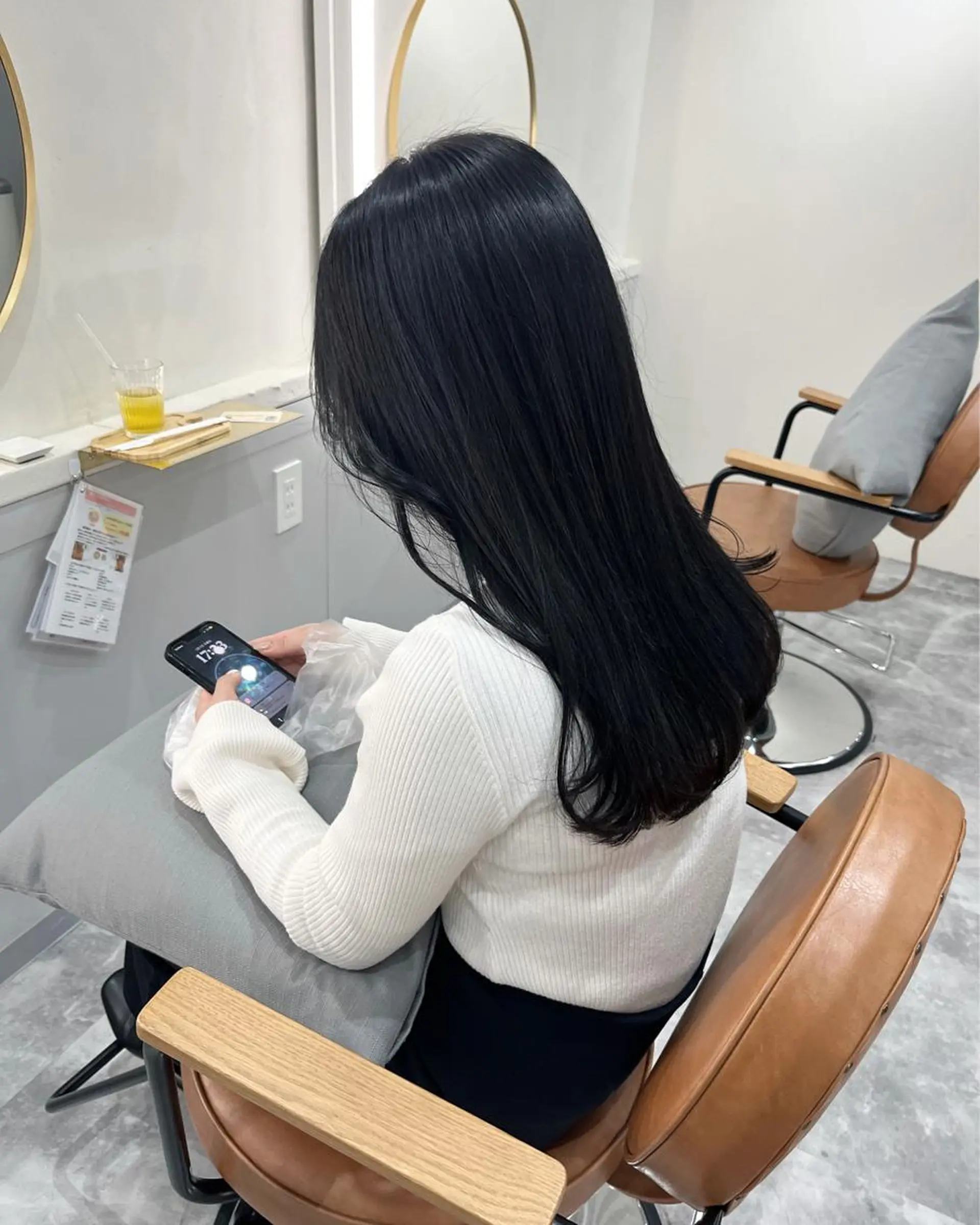 ロング カラー マツエク・マツパ 黒髪 ブルーカラー ブルーブラック ヘアカラー トリートメント 𝗺𝗶𝗸𝘂♡ 似合わせ🎀のヘアスタイル