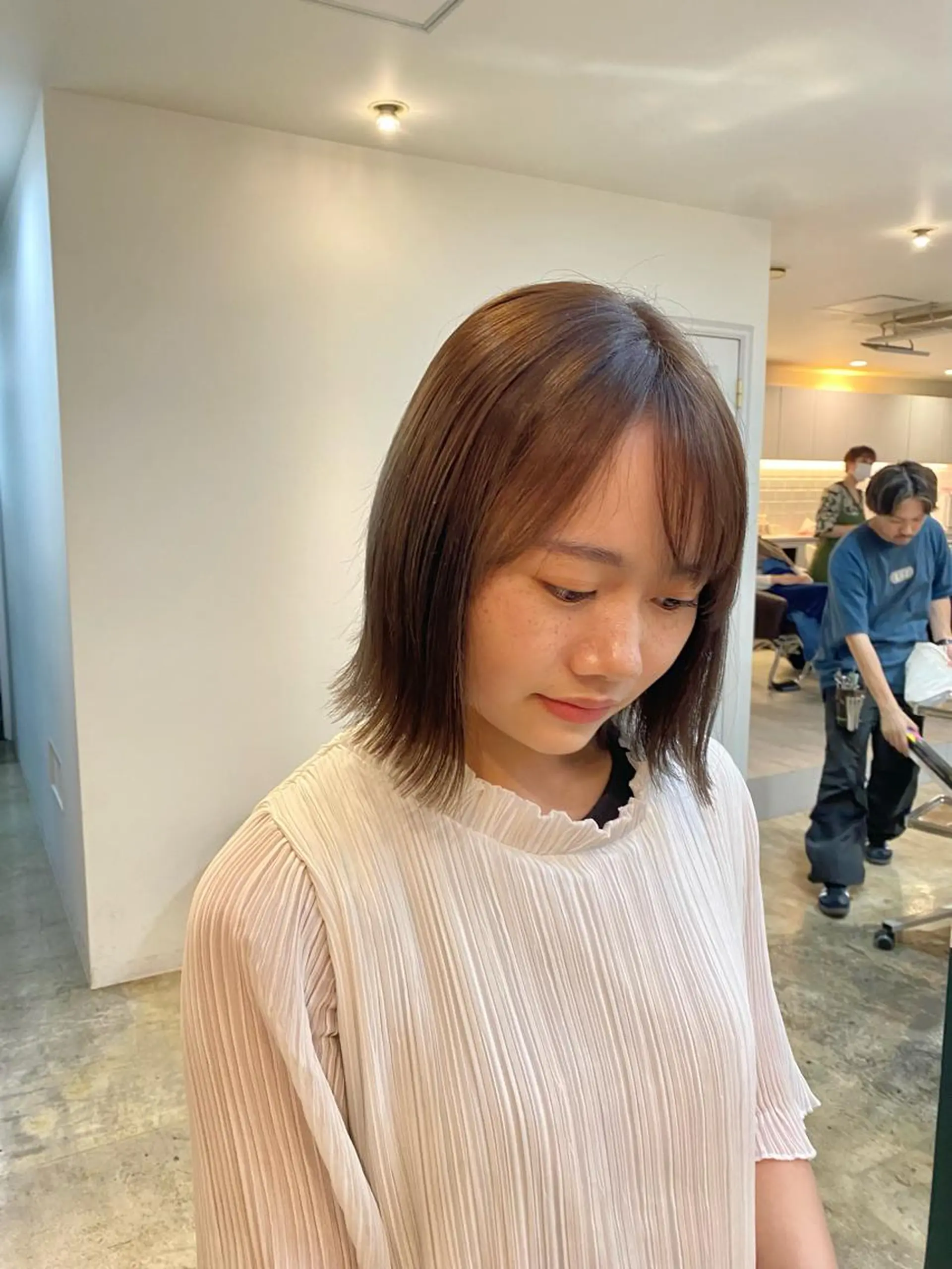 ショート ボブ 外ハネヘア 聖斗 /ハイトーン/パーマのヘアスタイル