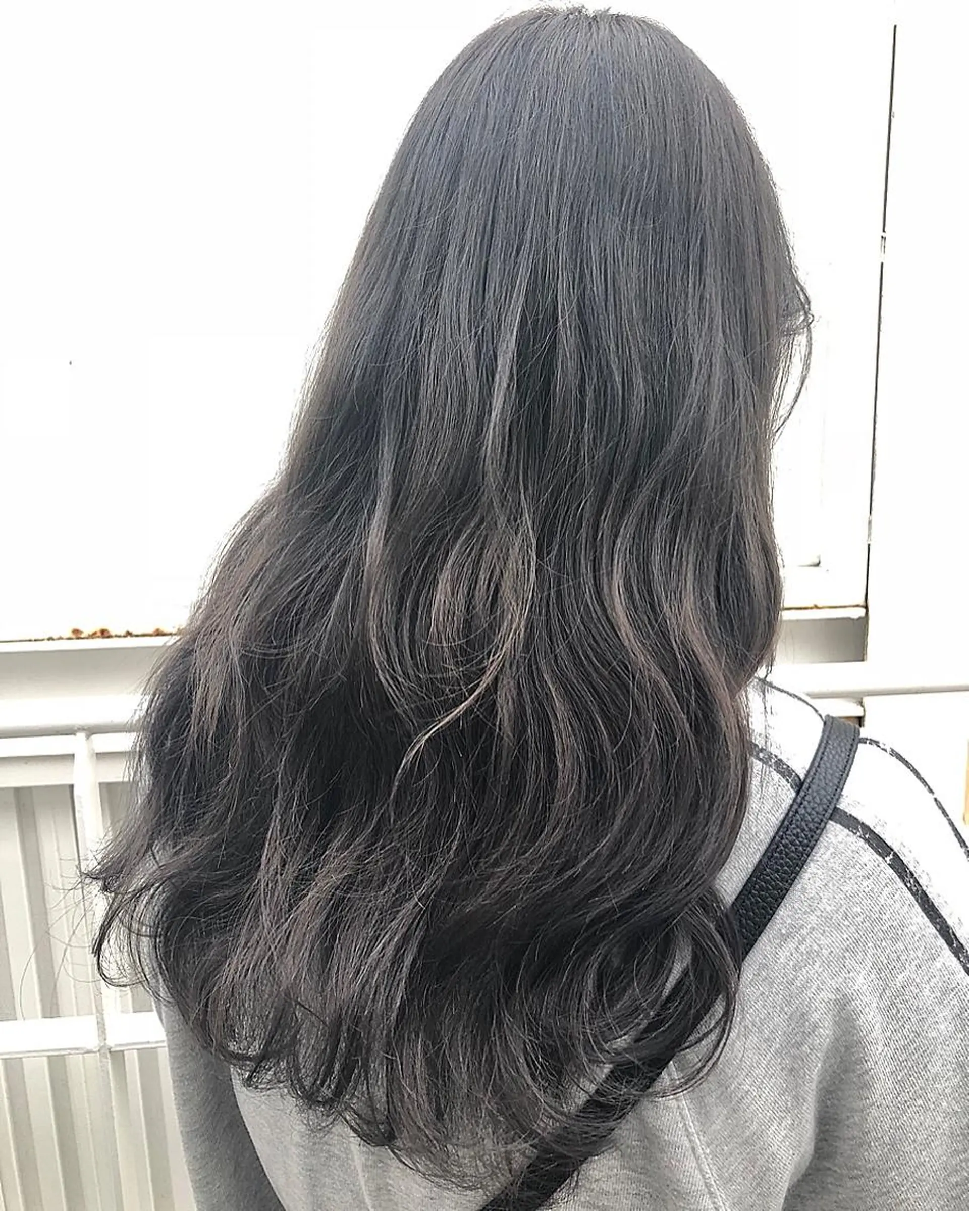 ロング カラー 遠藤 眞実のヘアスタイル