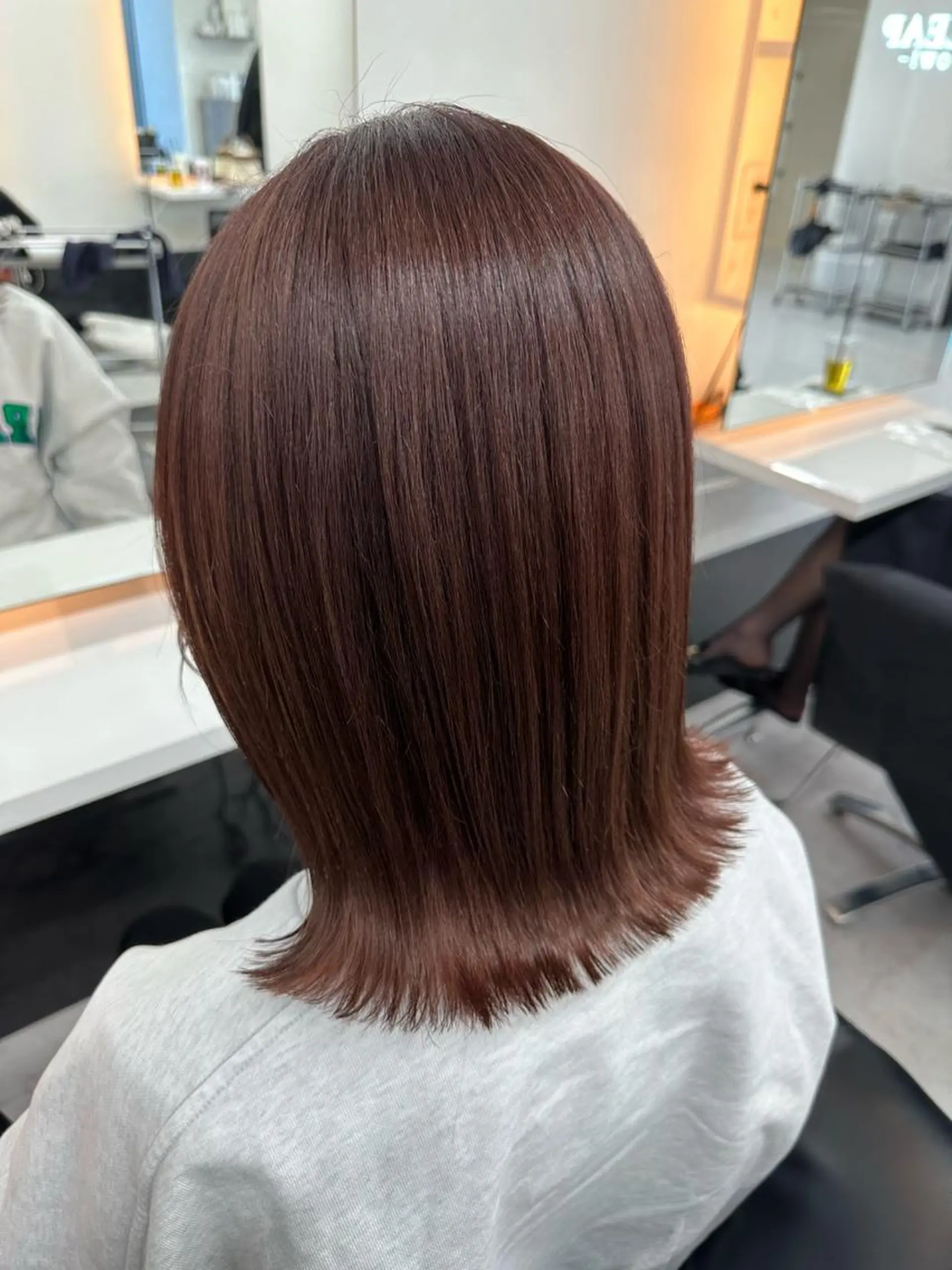 ミディアム 𝐑𝐲𝐮𝐤𝐢 【店長】ALEAPのヘアスタイル