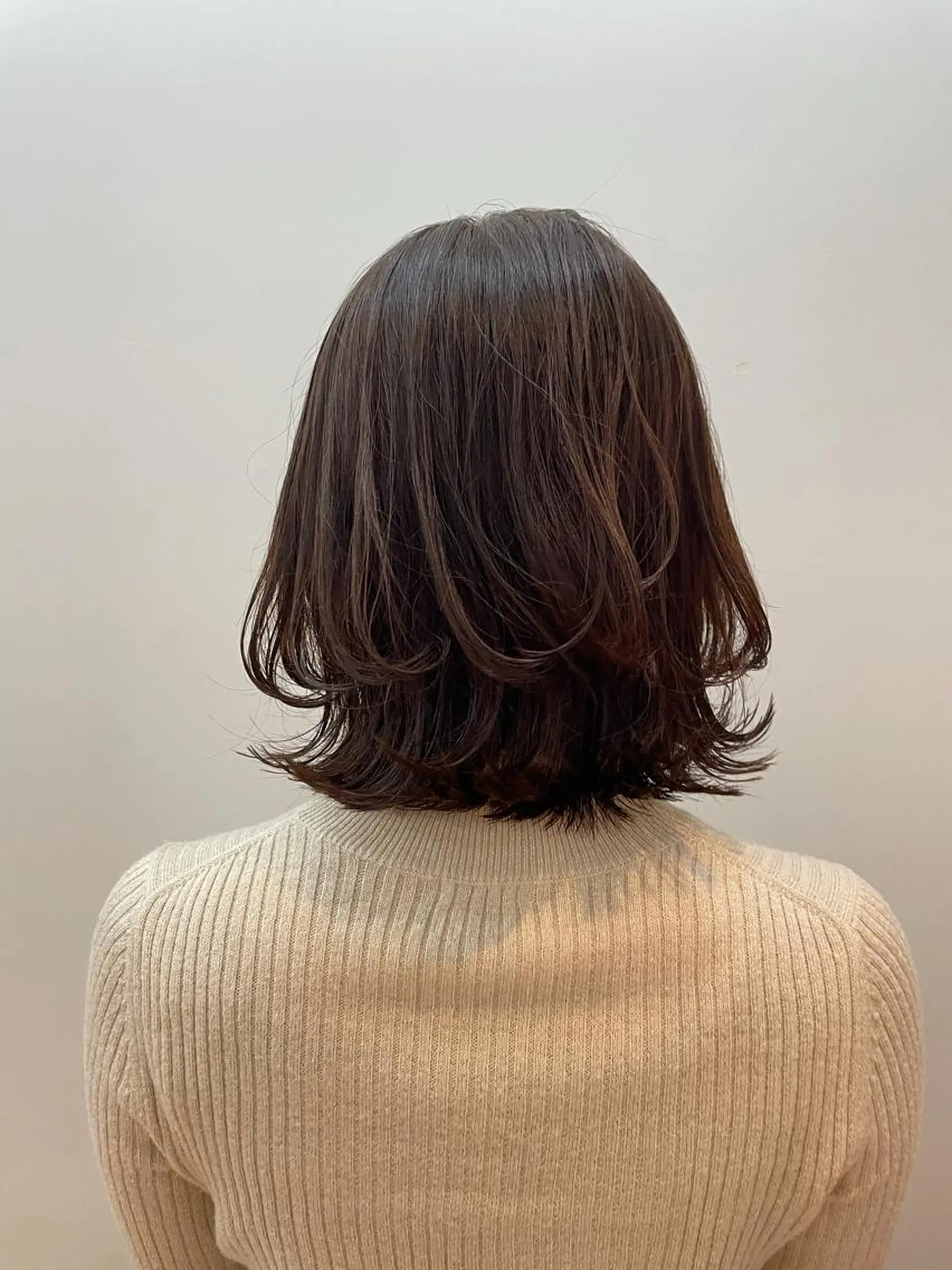 ミディアム カラー ブラウンカラー オレンジ オレンジブラウン くびれヘア カット ヘアカラー トリートメント ヘッドスパ One By The Ect所属・ショート/脱白髪染め ☆宇﨑悠実のヘアスタイル