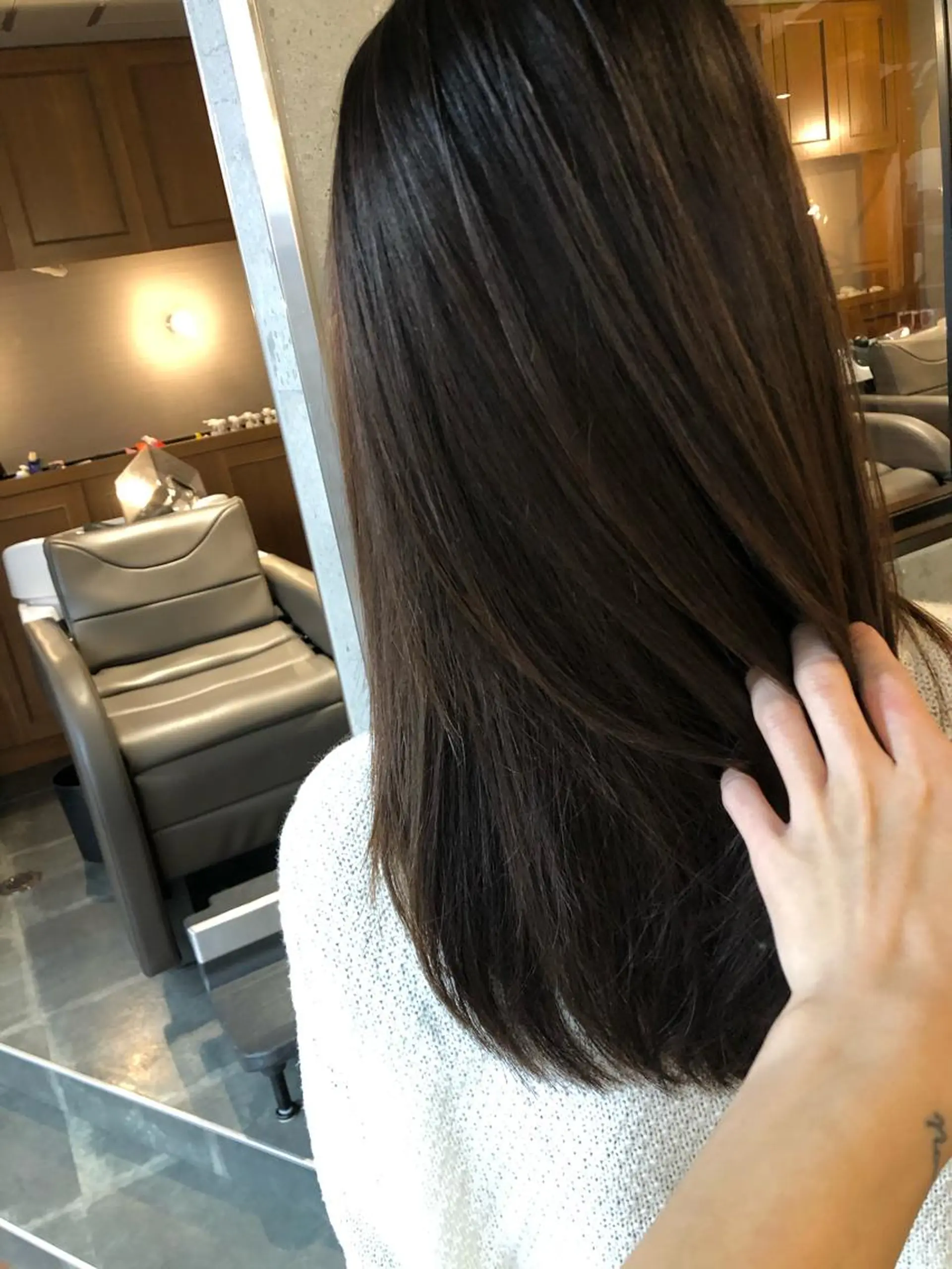 ロング カット トリートメント 人気のレイヤーカット TAROのヘアスタイル