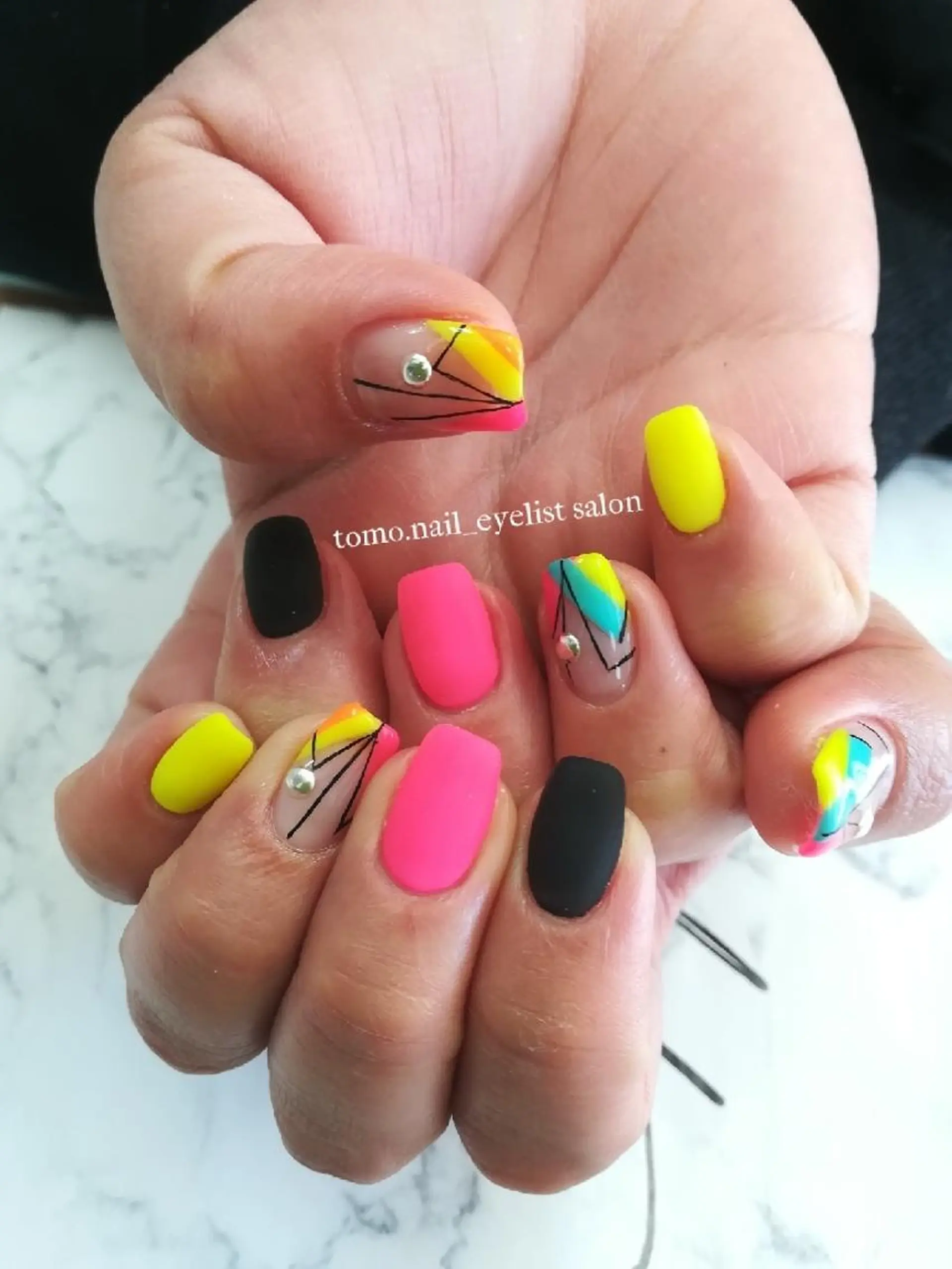 ネイル ハンドネイル tomonail eyelistのマツエク・マツパデザイン