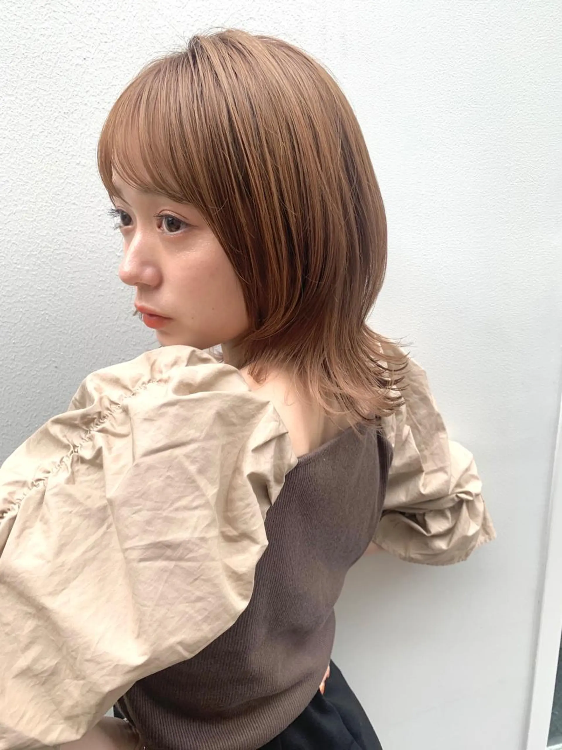 ミディアム ミディアムレイヤー レイヤーカット chama レイヤーカットのヘアスタイル