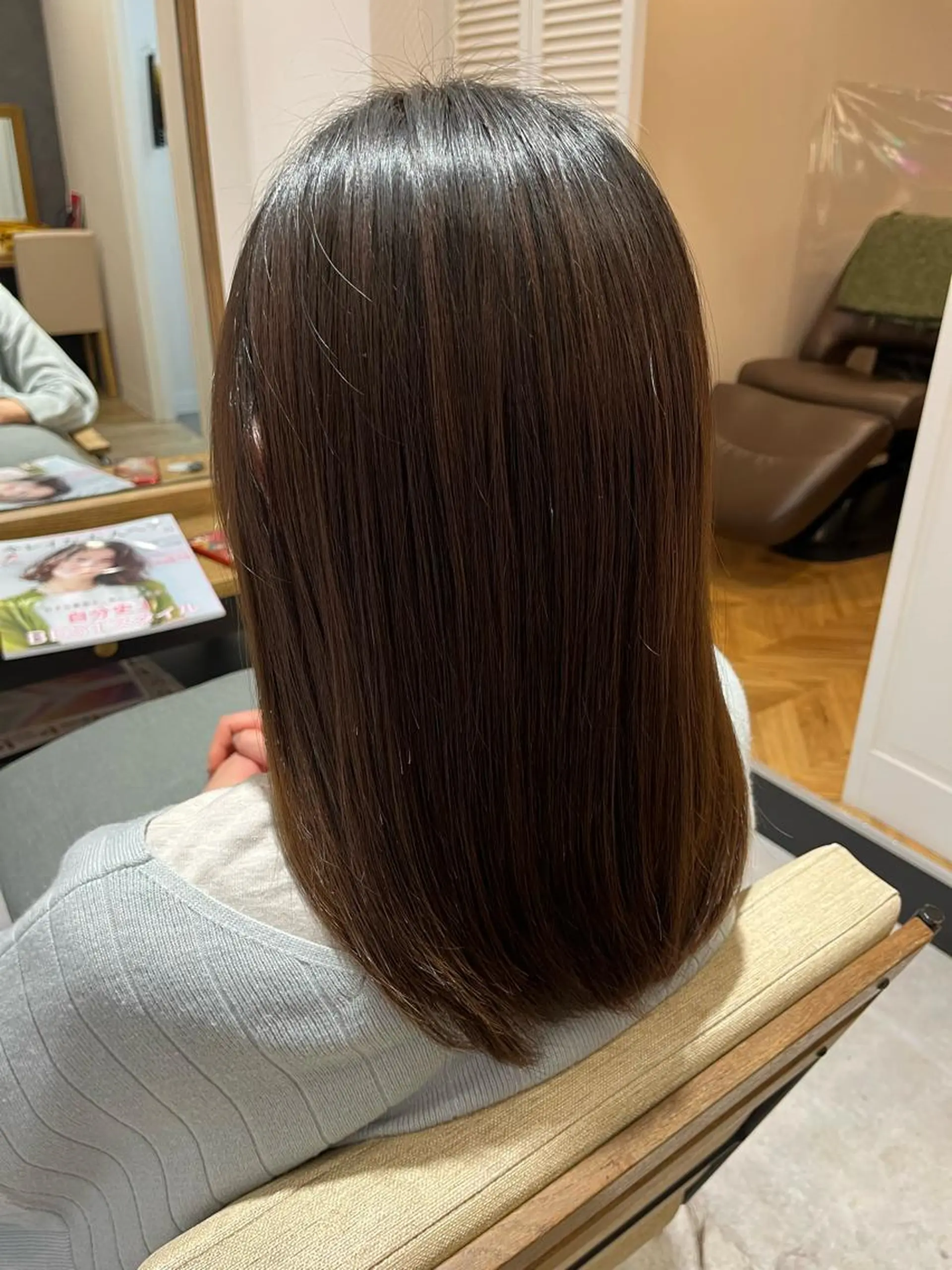セミロング 大久保 玲菜のヘアスタイル