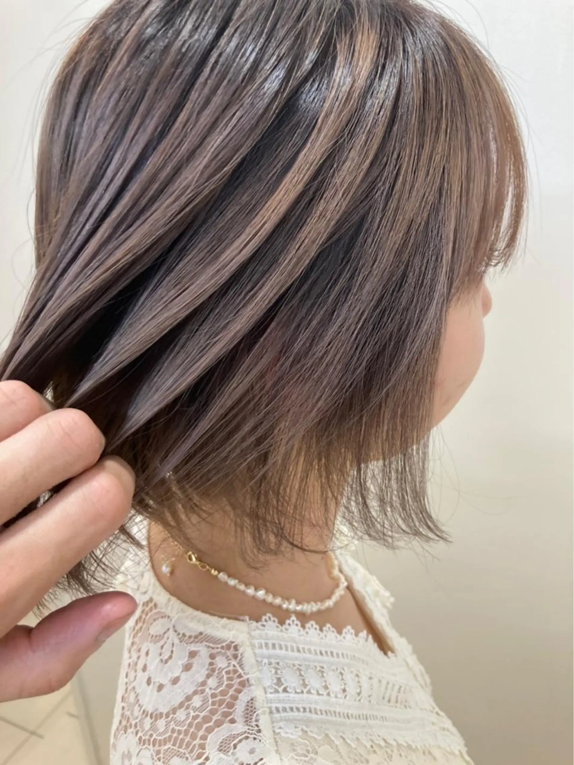 カラー グレージュ 小濵 美月のヘアスタイル