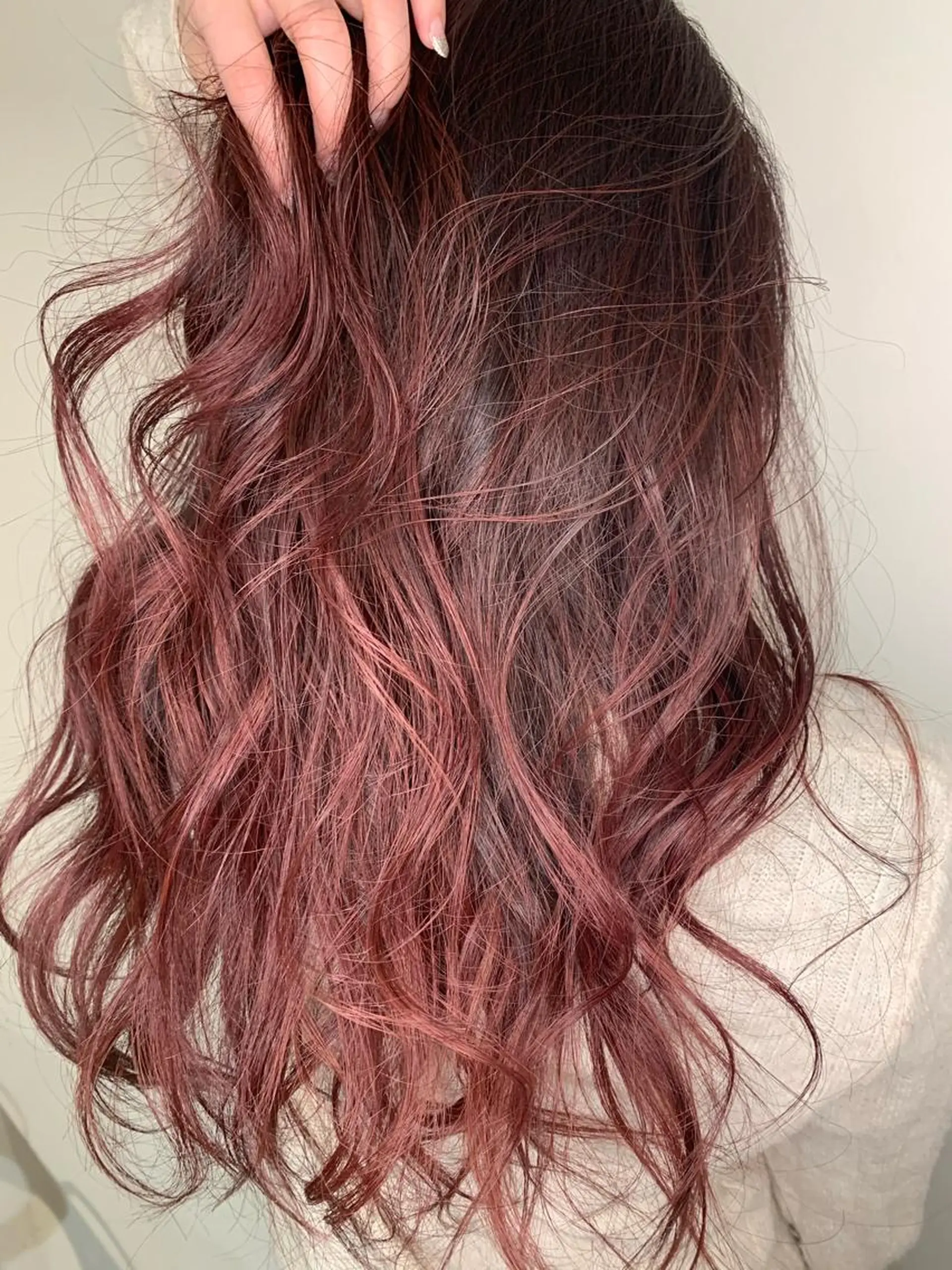 ロング カラー ヘアカラー トリートメント バレイヤージュ KAZUMAのヘアスタイル