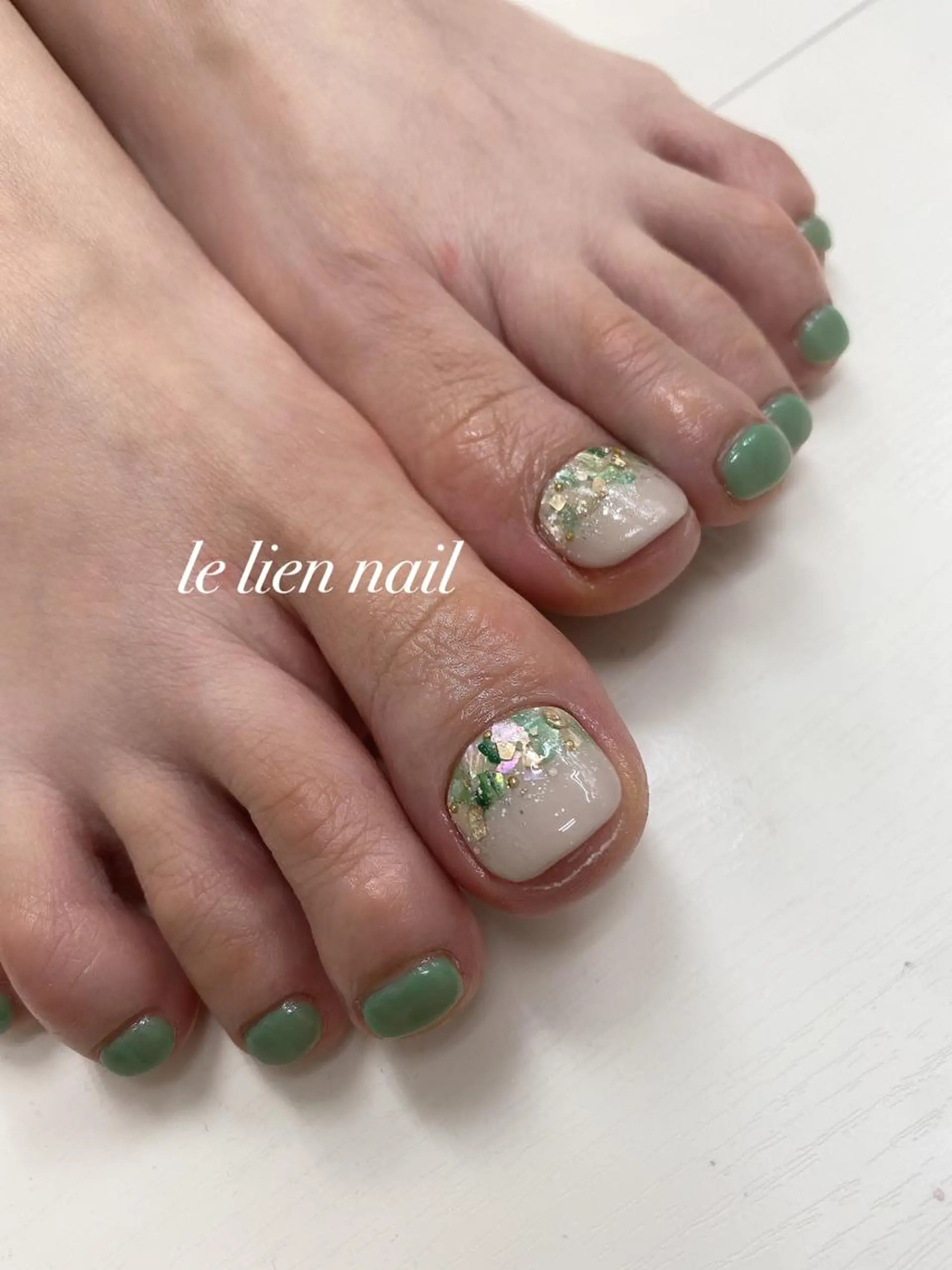 ネイル アートネイル フットネイル グリーン フットネイル le lien nailのネイルデザイン