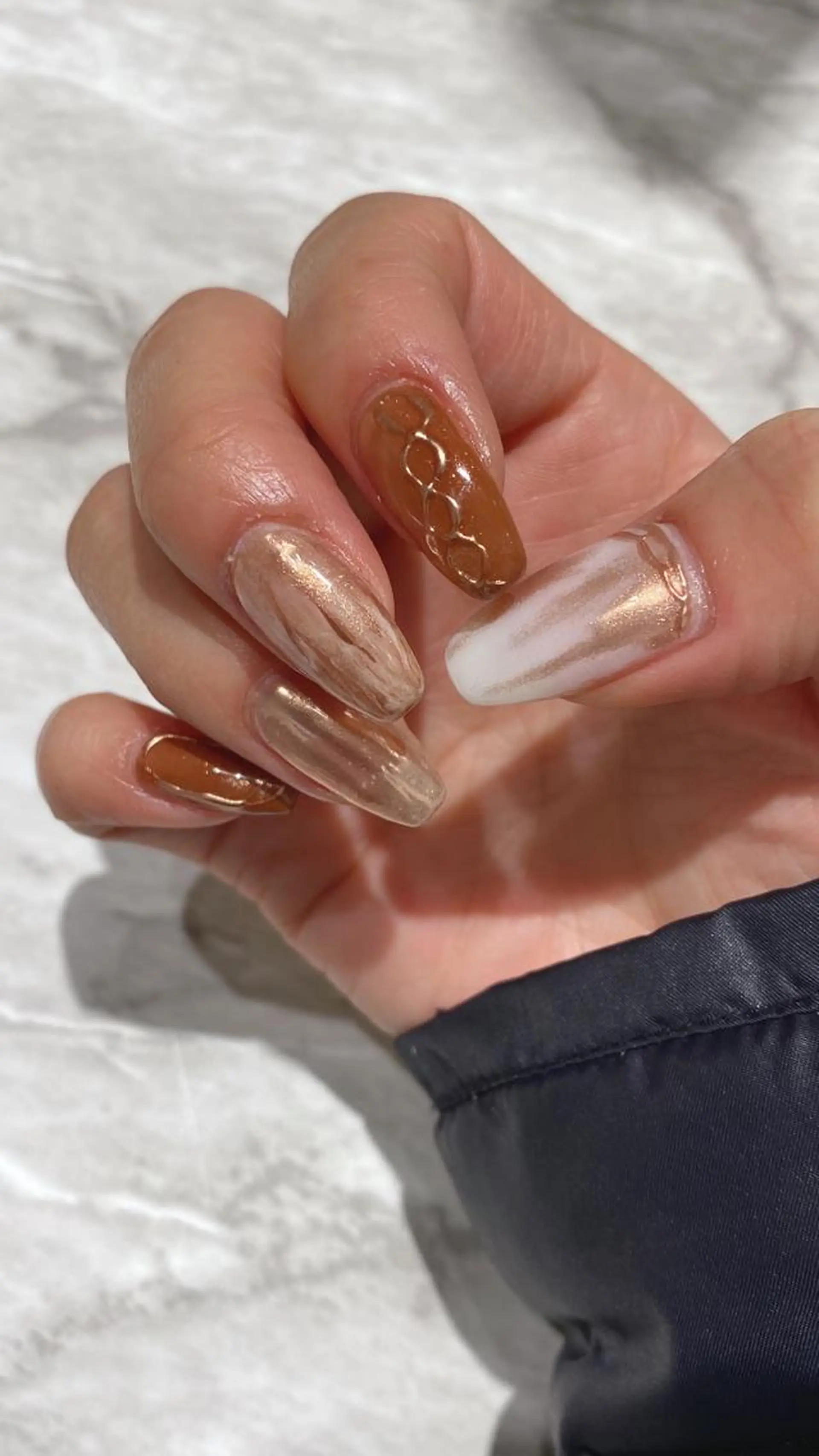ネイル ミラーネイル ハンドネイル フットネイル ハンドケア nail salon  AlgeTy所属・✴︎:.｡. MAKI.｡.:✴︎のネイルデザイン