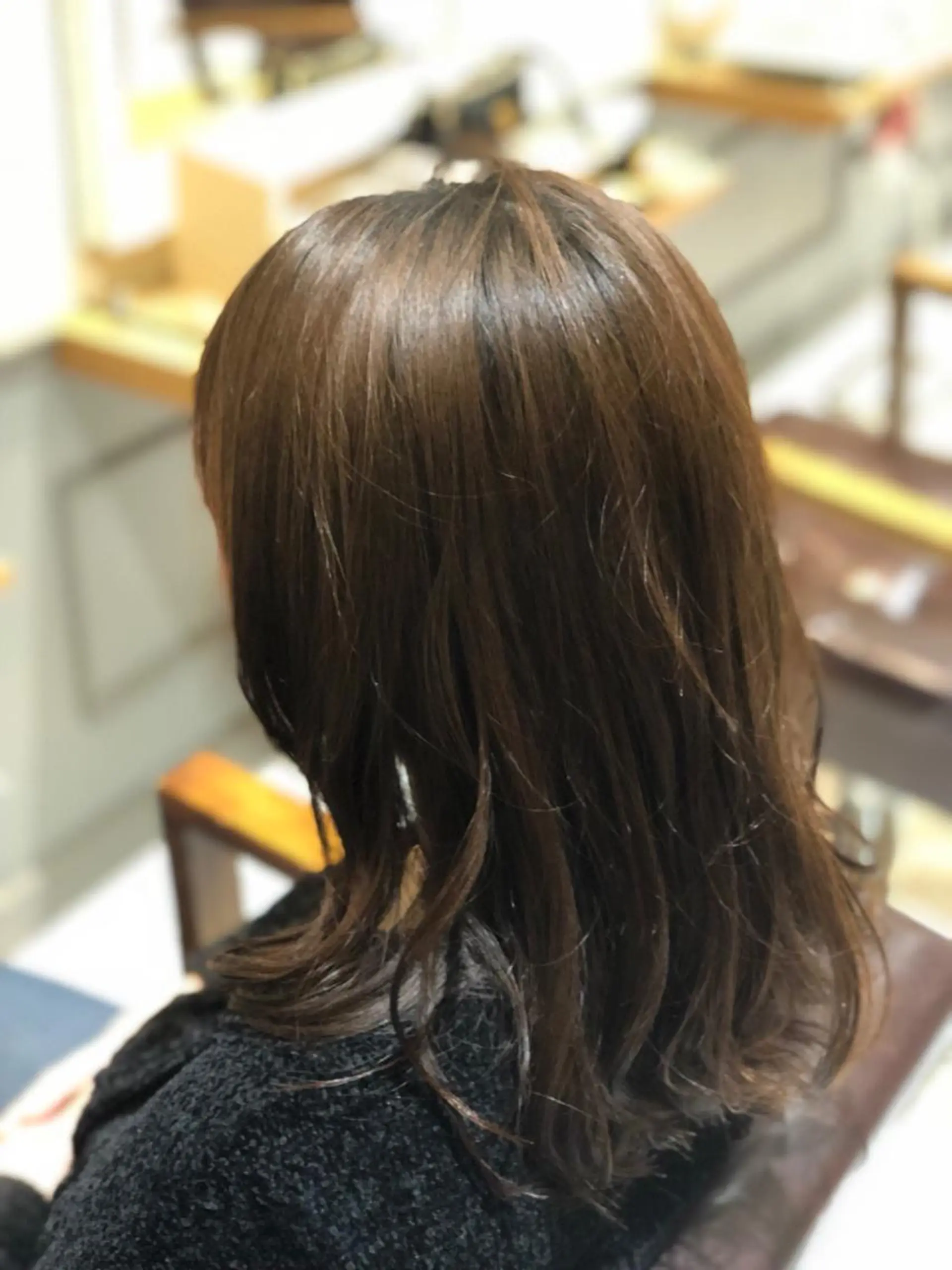 ミディアム カラー ヘアアレンジ ミディアムパーマ 透明感カラー グラデーションカラー グレージュ ハイライトカラー 【ツヤ髪美容師】 ツダケイスケのヘアスタイル