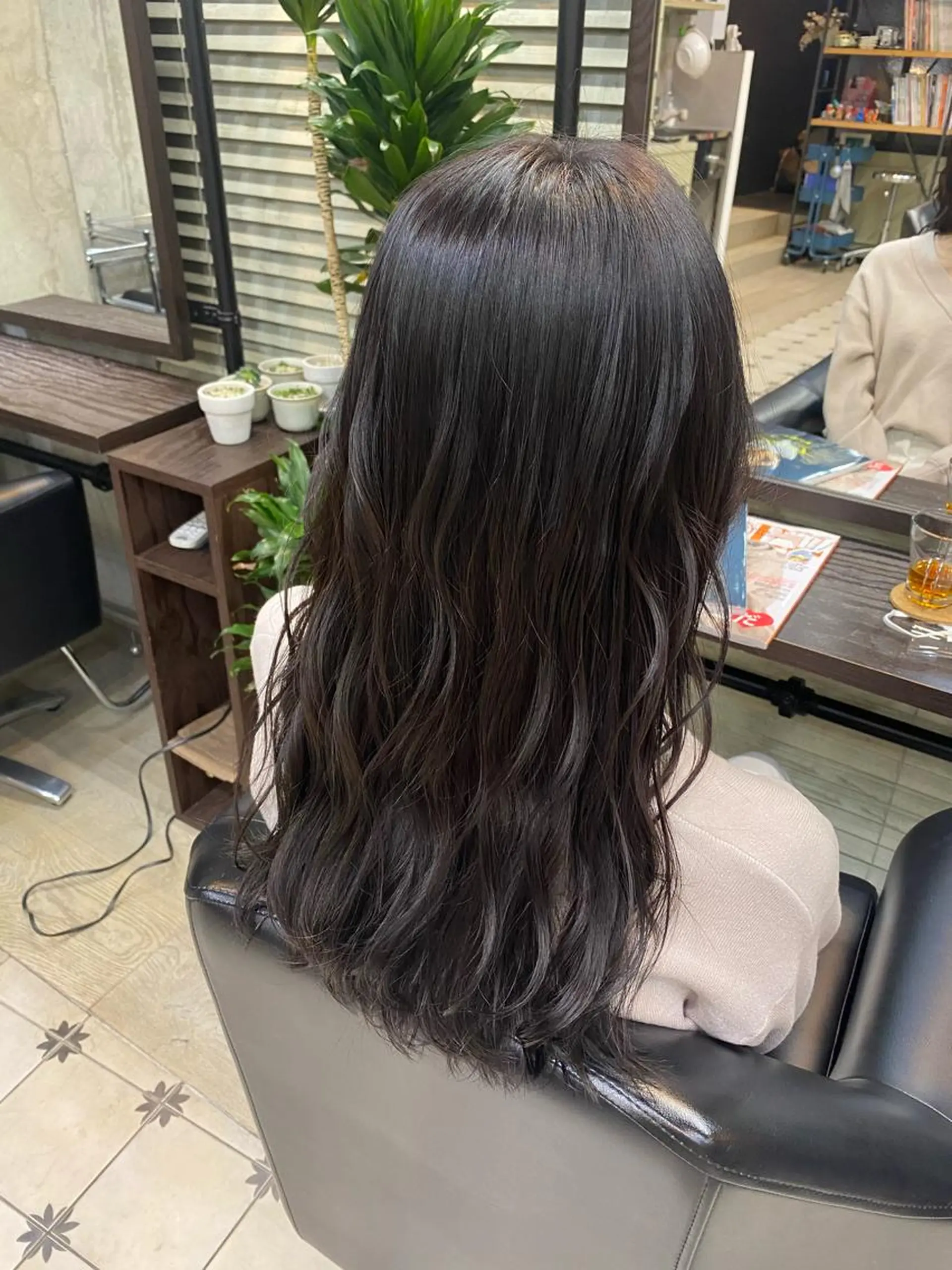 ロング カラー ラベンダーカラー ラベンダーグレー カット ヘアカラー トリートメント 韓国ヘア☁️ mitsukiのヘアスタイル