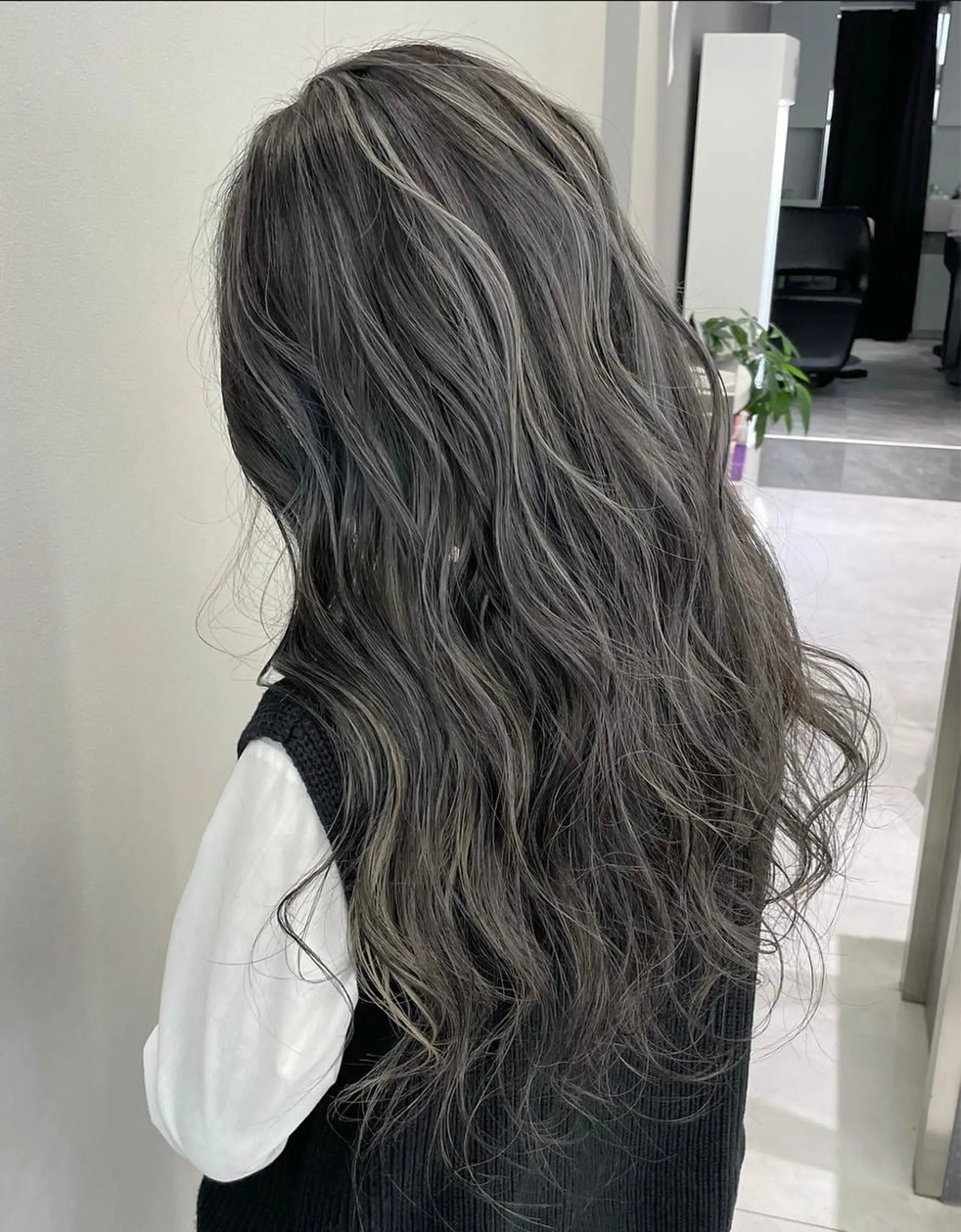 ロング カラー ヘアカラー ate.心斎橋 RYUKAのヘアスタイル
