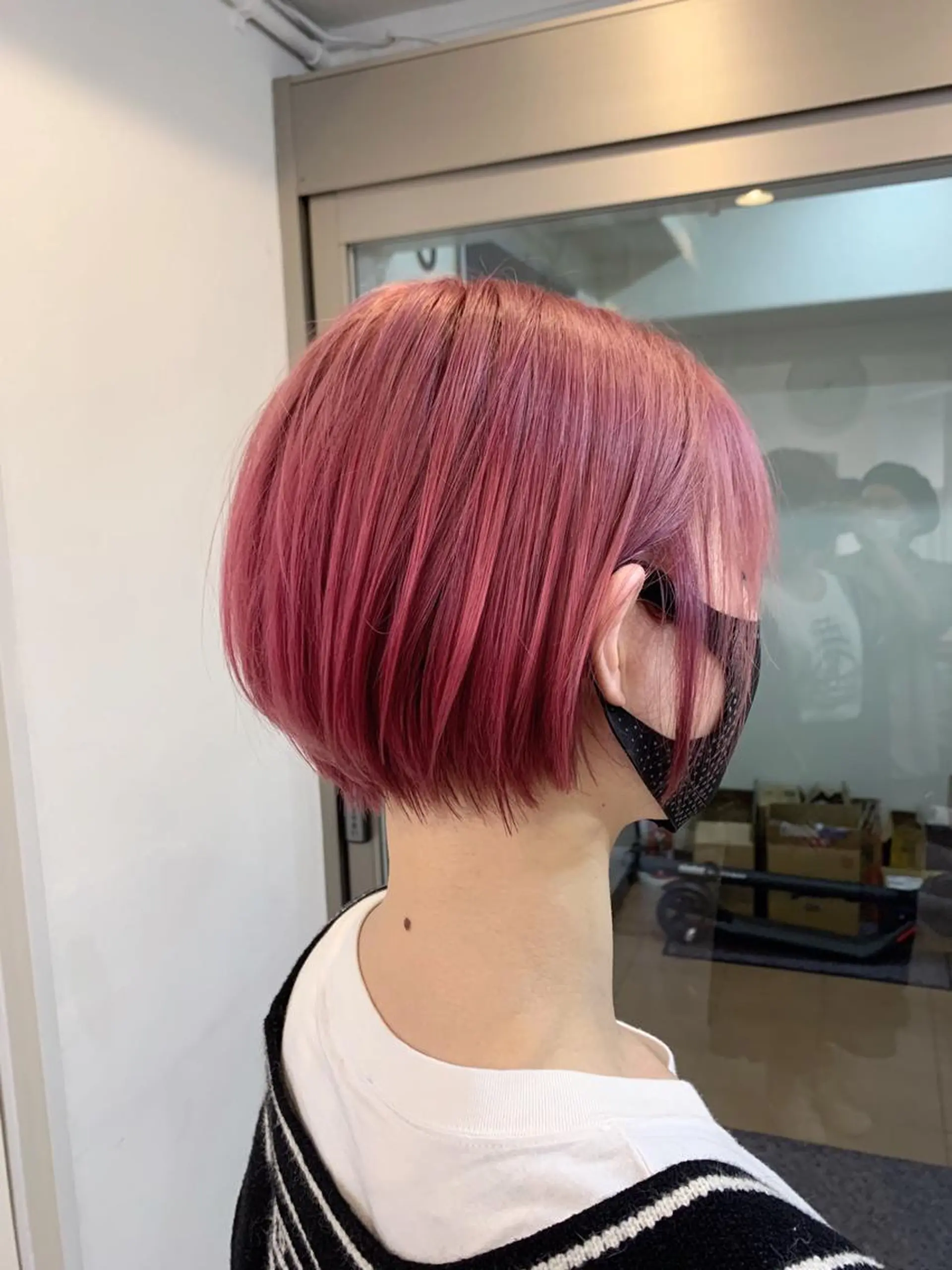 ショート 丸みショート ショートヘア レイヤー×縮毛矯正 深見 拓のヘアスタイル