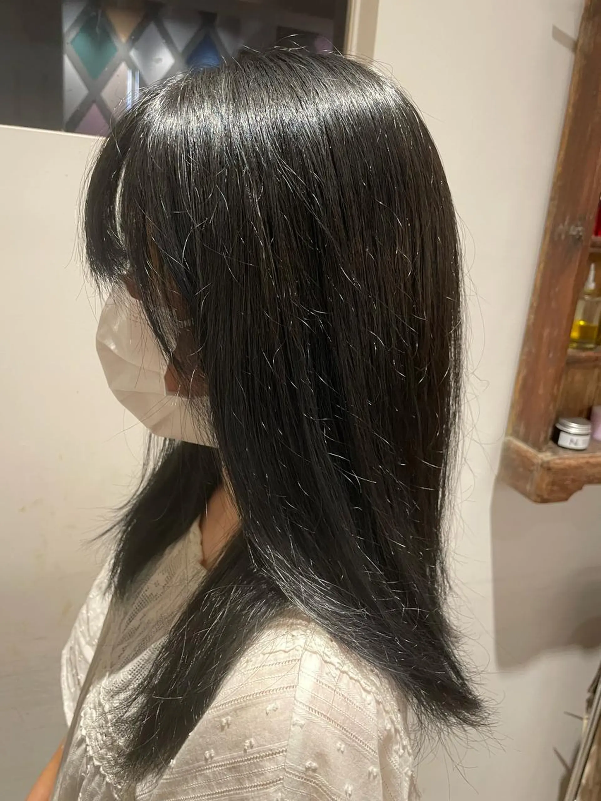 カラー アッシュ グレージュ 外国人風カラー 内藤 すずなのヘアスタイル