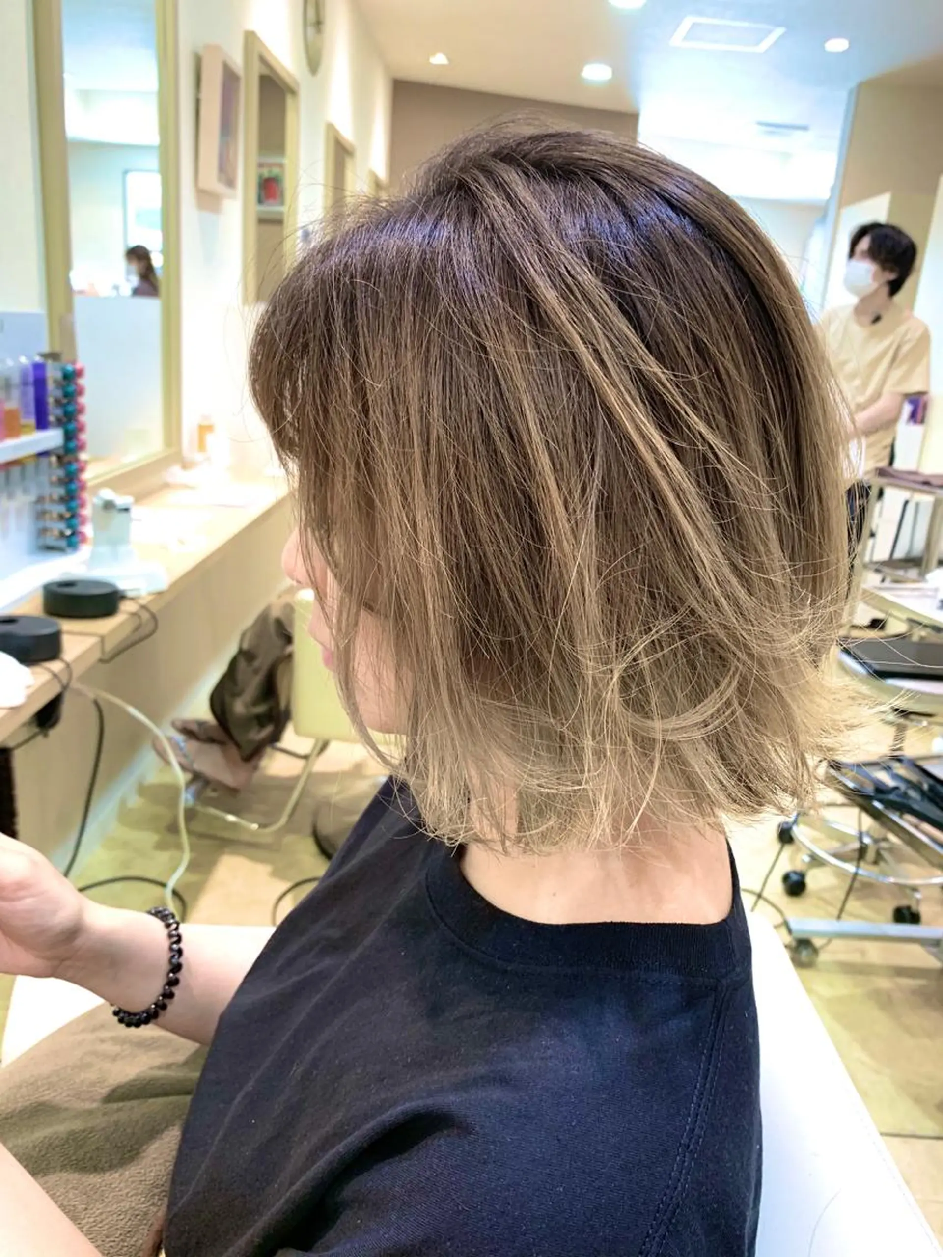 ショート カラー バレイヤージュ ボブ レイヤーカット メンズカット/レイヤ ーカット大名Lay.のヘアスタイル