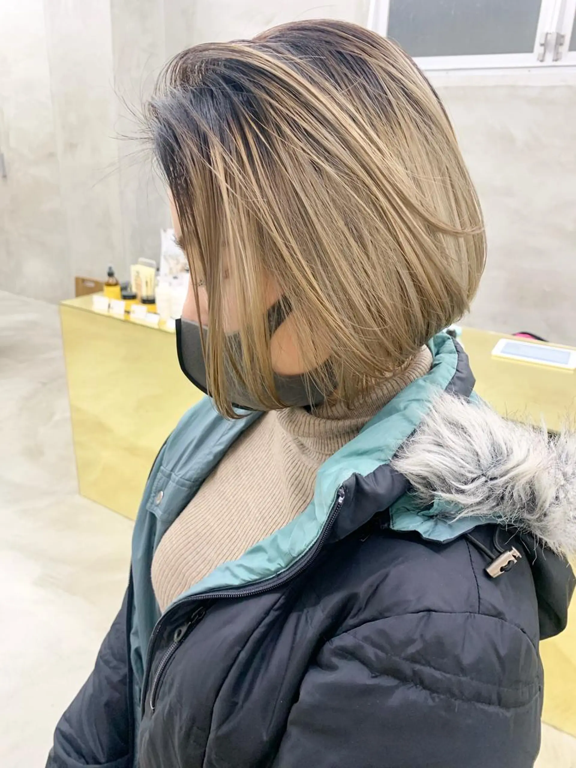 カラー ブリーチ 卒業式のヘアスタイル SEED&beauty byFLAT所属・ヘッドスパ (女性限定)🍋モエのヘアスタイル