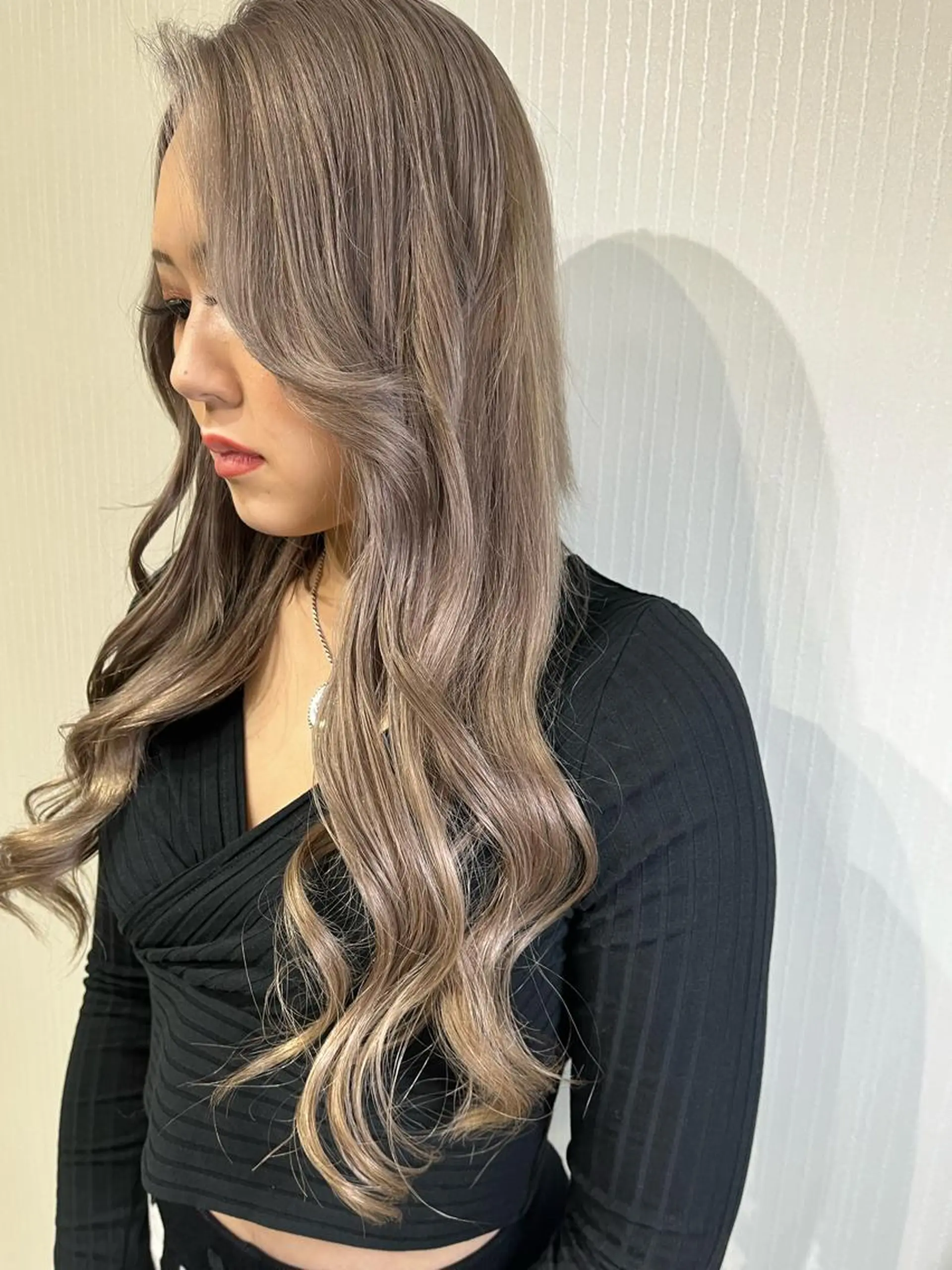 カラー ベージュカラー ラベンダーカラー カット ヘアカラー 【Diar】オーナー アキヨシケンタのヘアスタイル