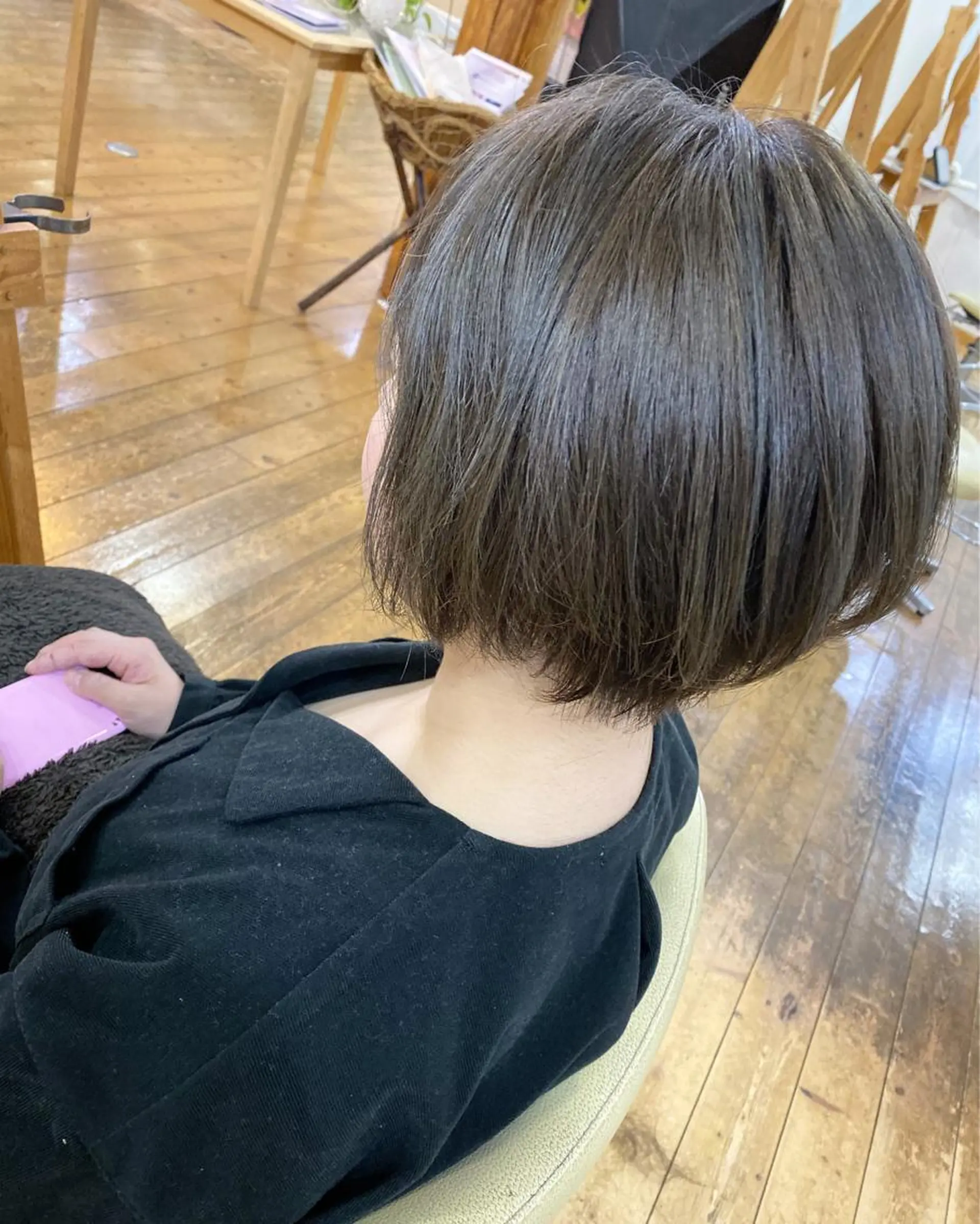 ショート カラー 荒木 ひろかのヘアスタイル