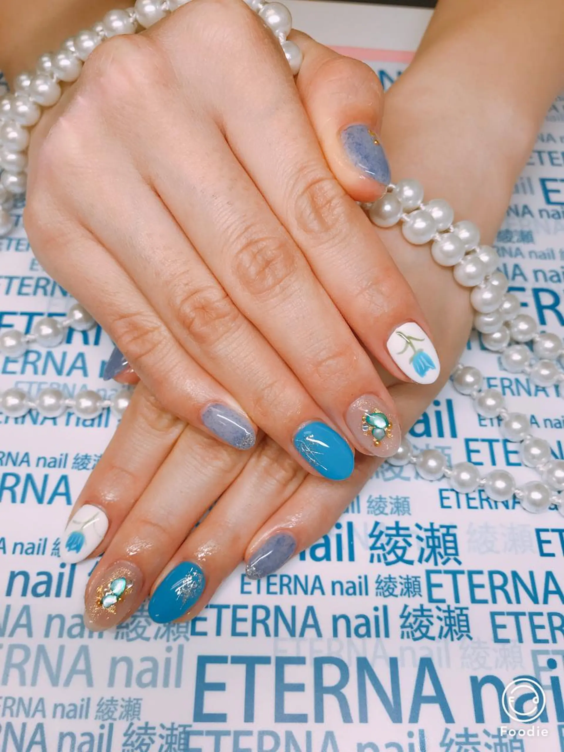 ネイル ストーンネイル フットネイル ハンドケア プライベートサロン eternanailのネイルデザイン