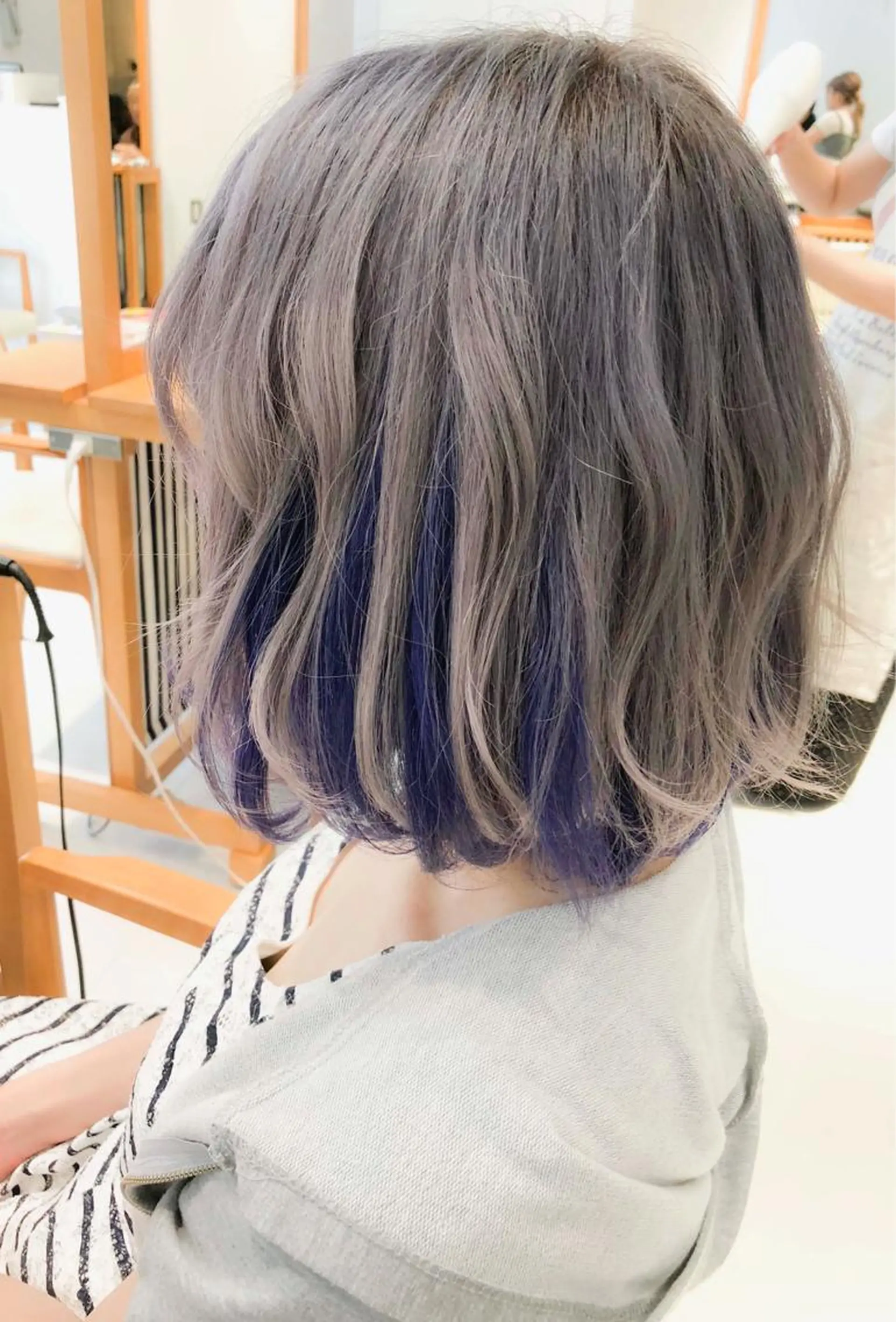 ショート カラー インナーカラー Days 透明感カラーのヘアスタイル