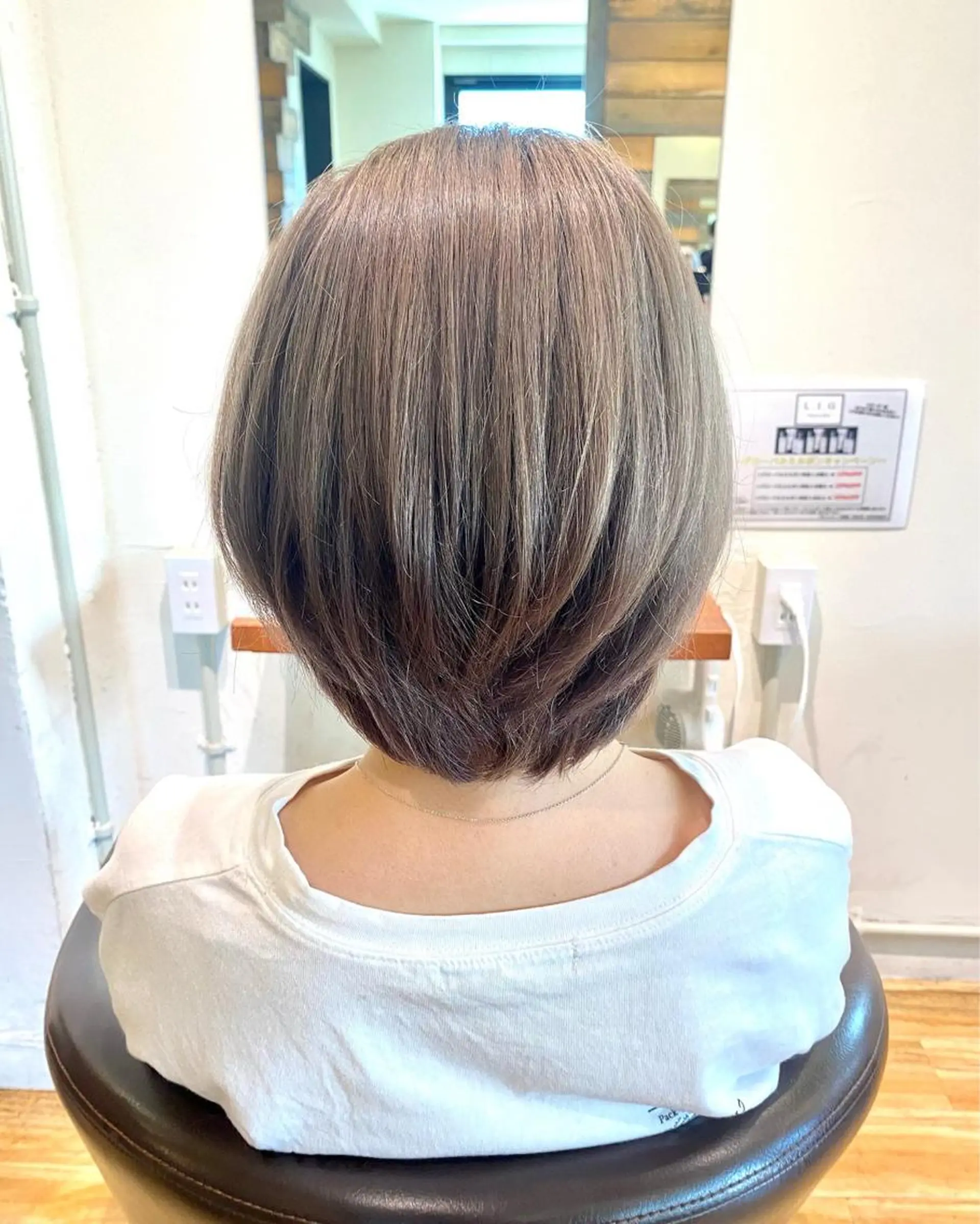 ショート カラー カット ヘアカラー 三戸 修平のヘアスタイル