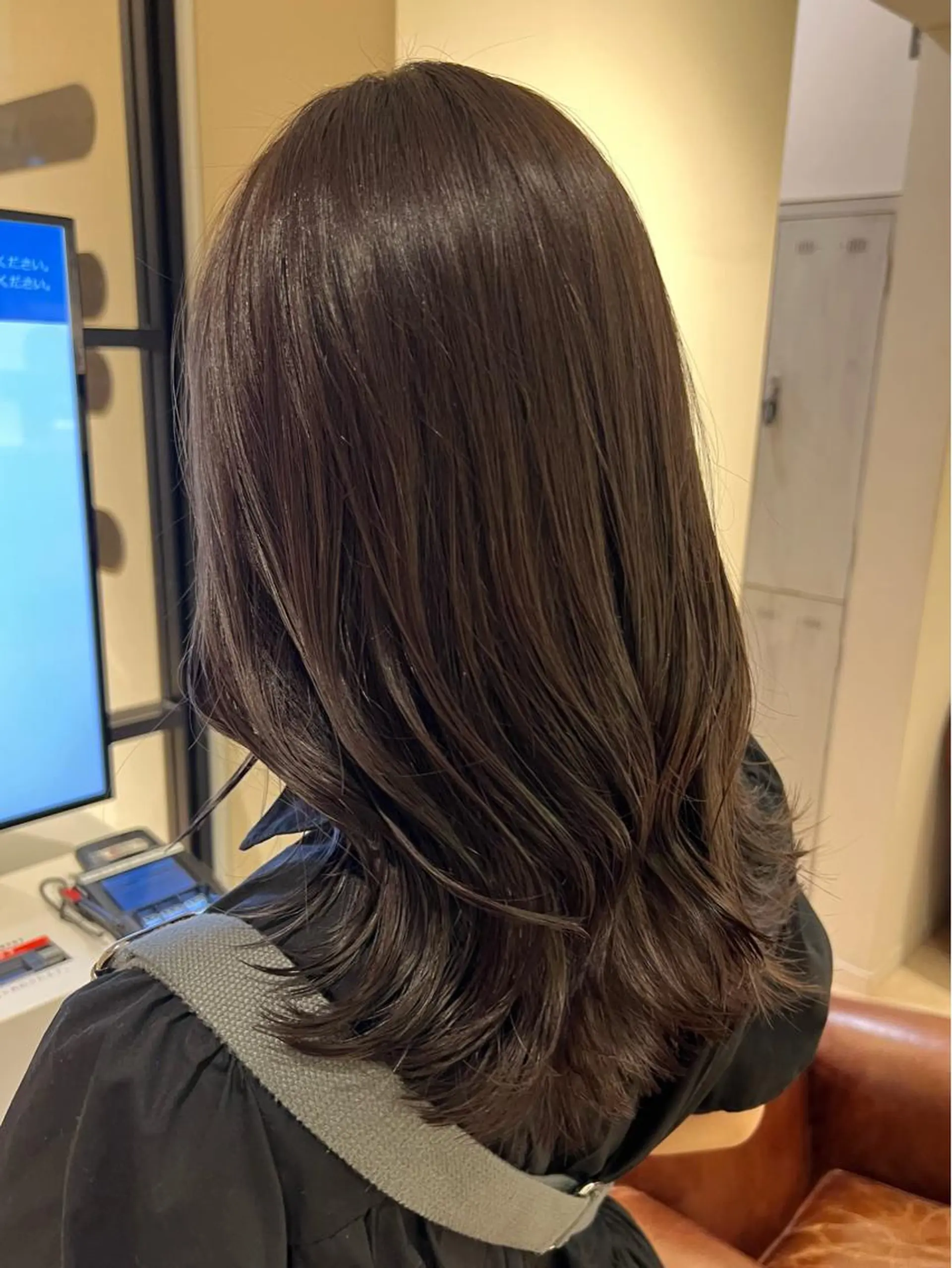 ミディアム くびれヘア 髪質改善 縮毛矯正 カット ヘアカラー トリートメント 🧡くびれヘア/前髪 顔周り🧡久原結衣のヘアスタイル
