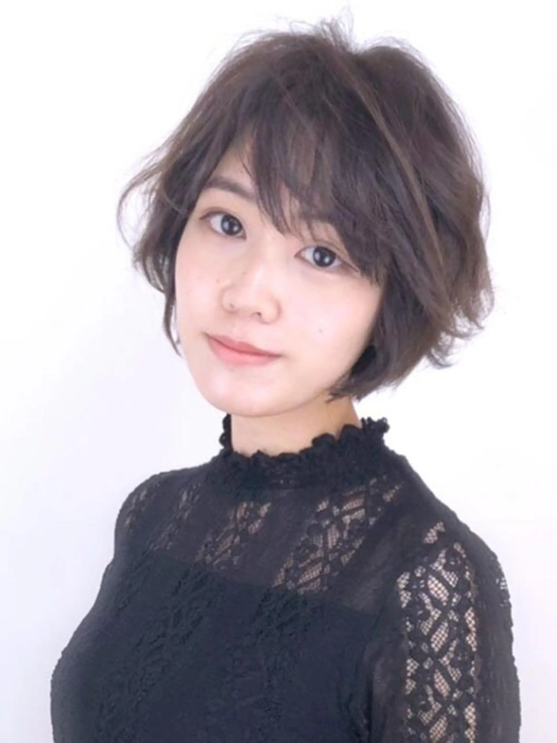 ショート パーマ くびれヘア ショートヘア ニュアンスカラー🫧 加納のヘアスタイル