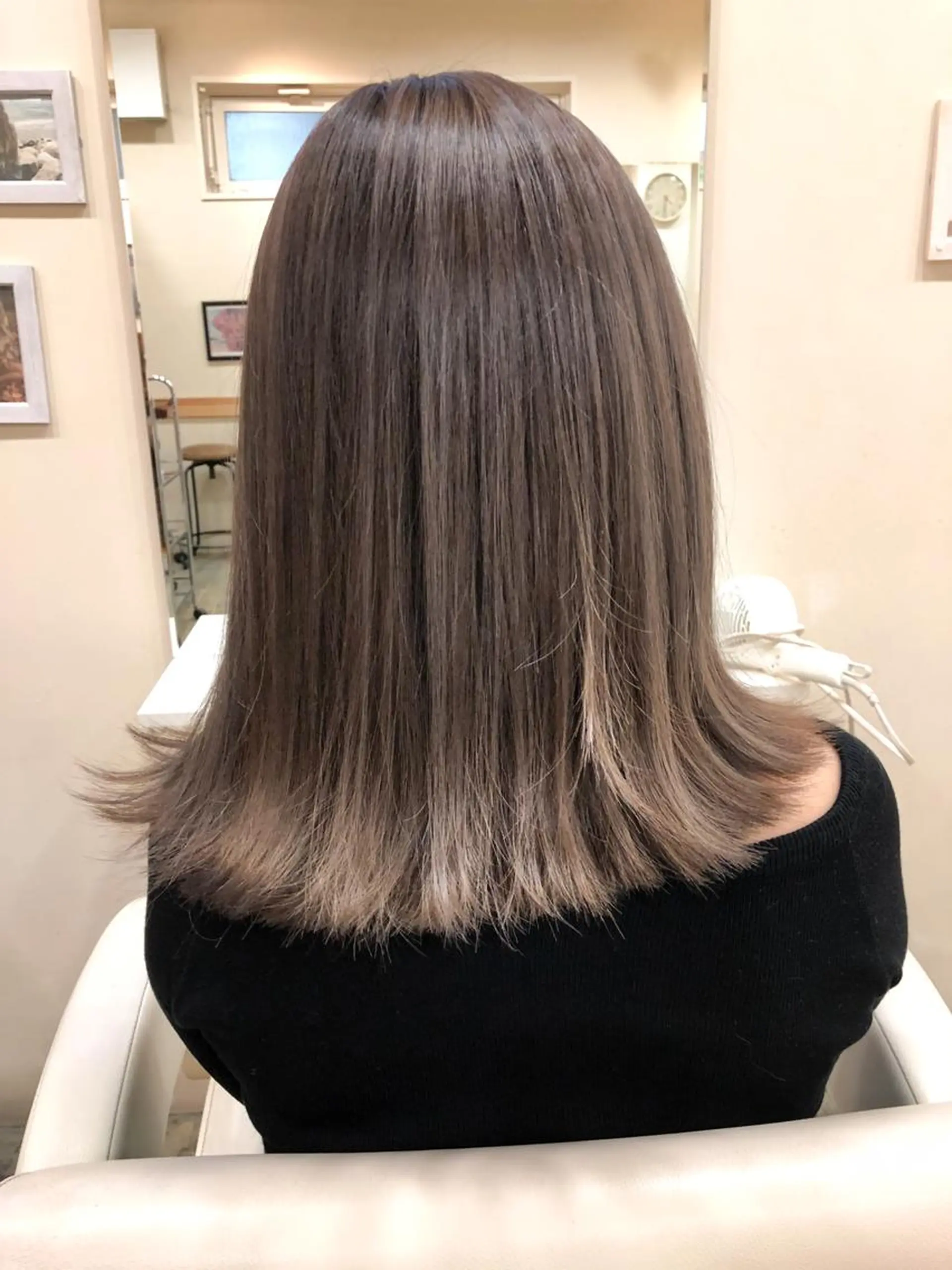 ミディアム カラー バレイヤージュ レイヤーカット カット 縮毛矯正 トリートメント WONK. ウォンク 心斎橋のヘアスタイル