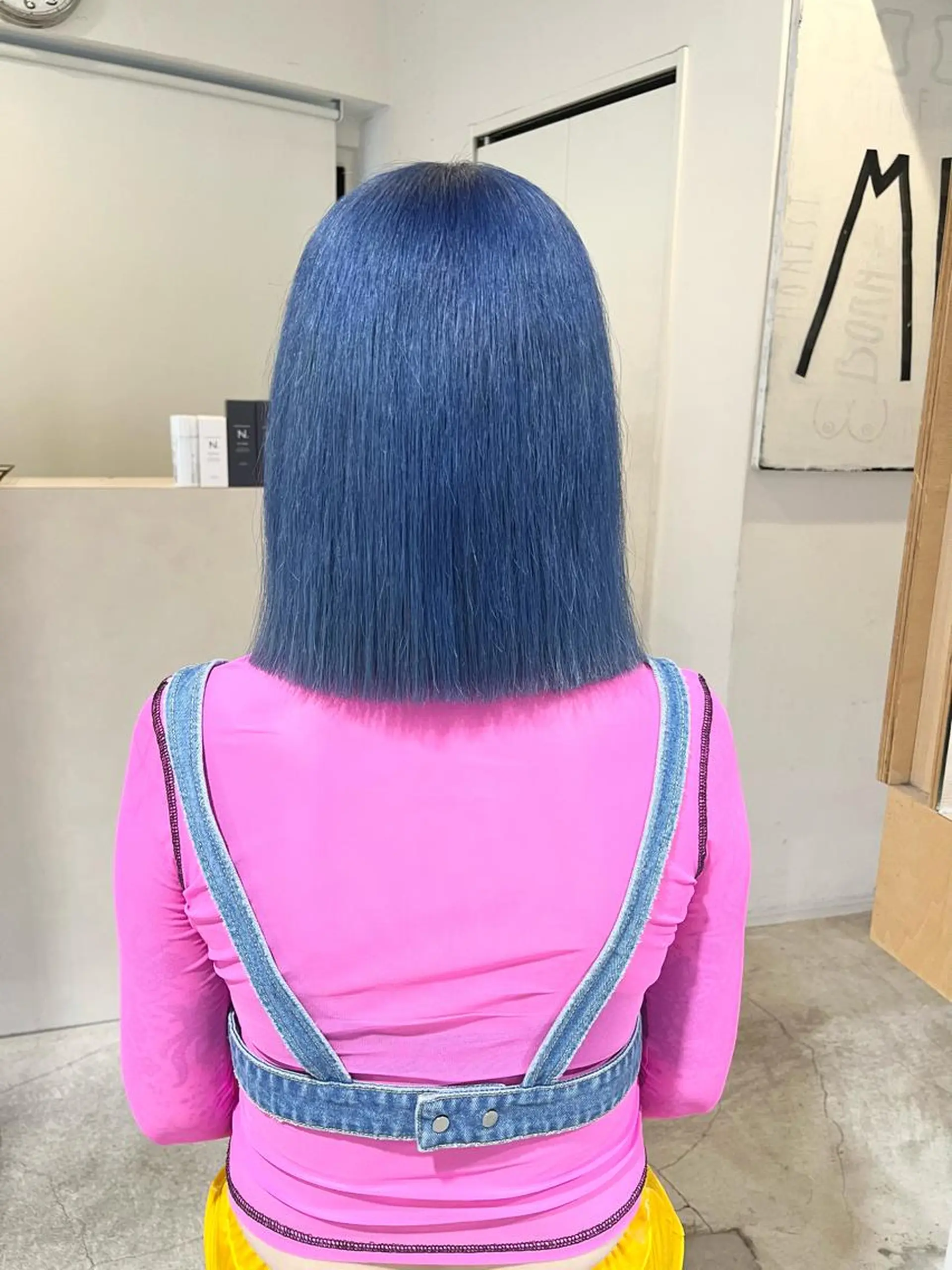 ミディアム カラー ブリーチ ブルーカラー ブルーグレー ケアブリーチ 💗モテ髪 ハイトーンあや💗のヘアスタイル