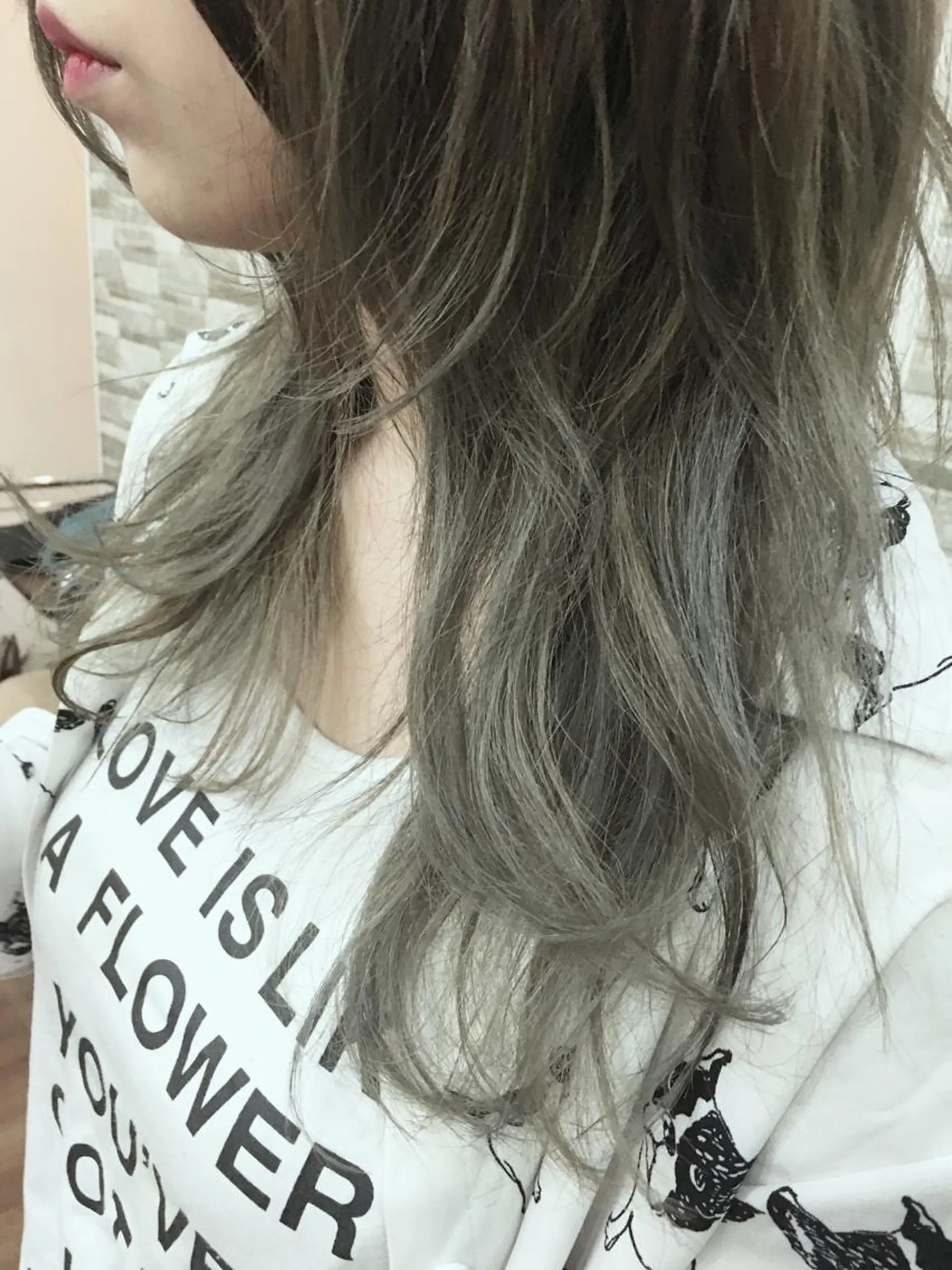 ロング カラー ブルーカラー ブルーグレー ブルーグレージュ グレージュ 松村 崇弘のヘアスタイル