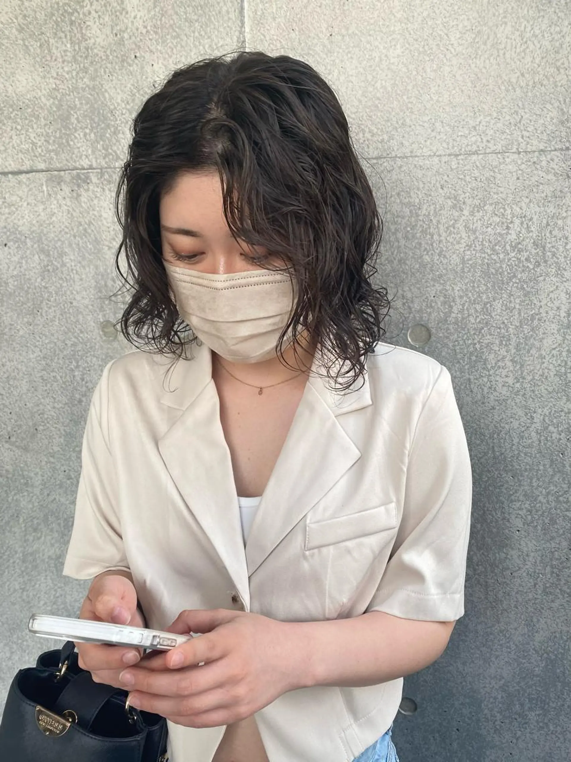 ミディアム ミディアムパーマ パーマ Yahiko ハイトーンのヘアスタイル