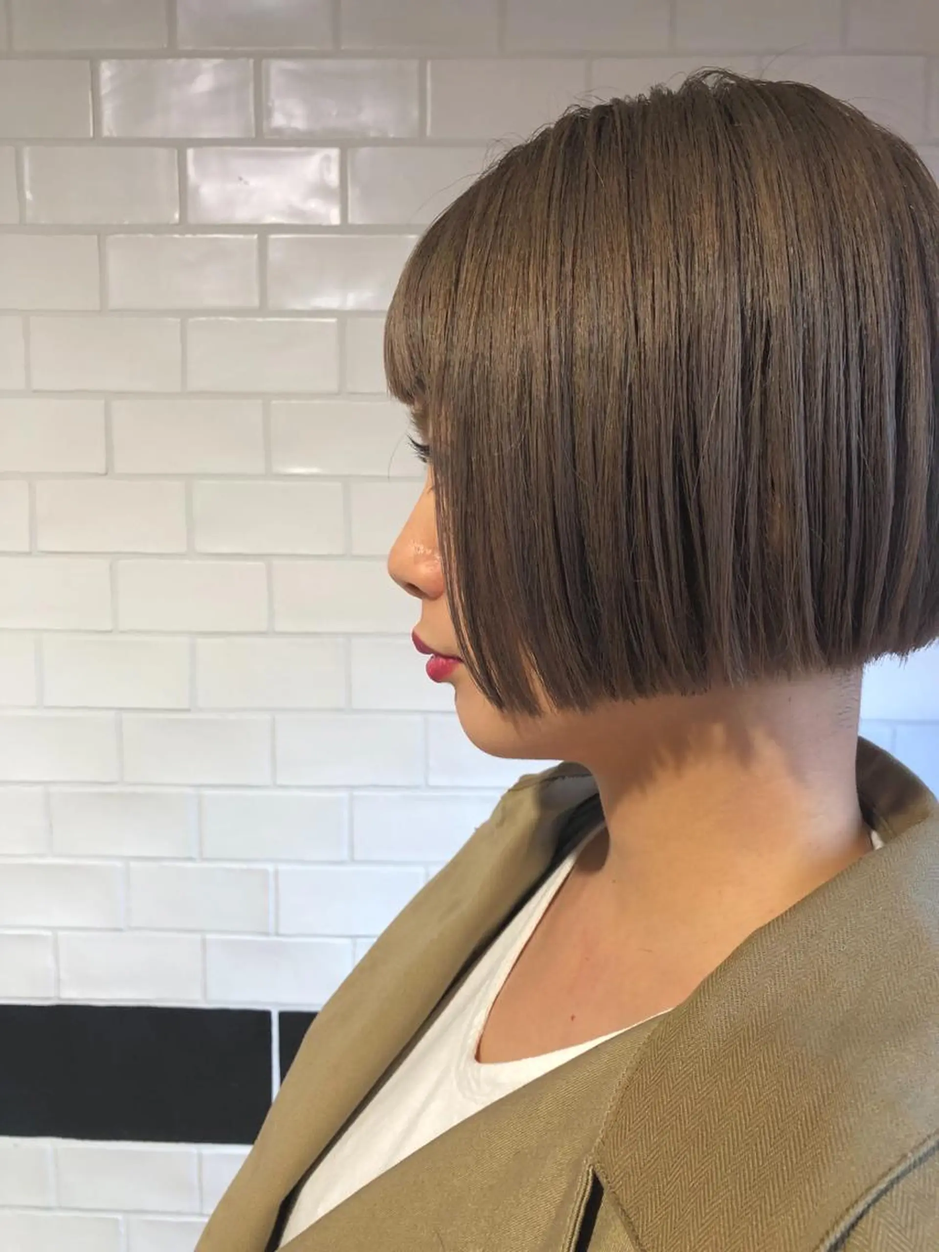 ショート カラー ベージュカラー ブリーチ カット トリートメント ショート・ボブ／ CHIEのヘアスタイル