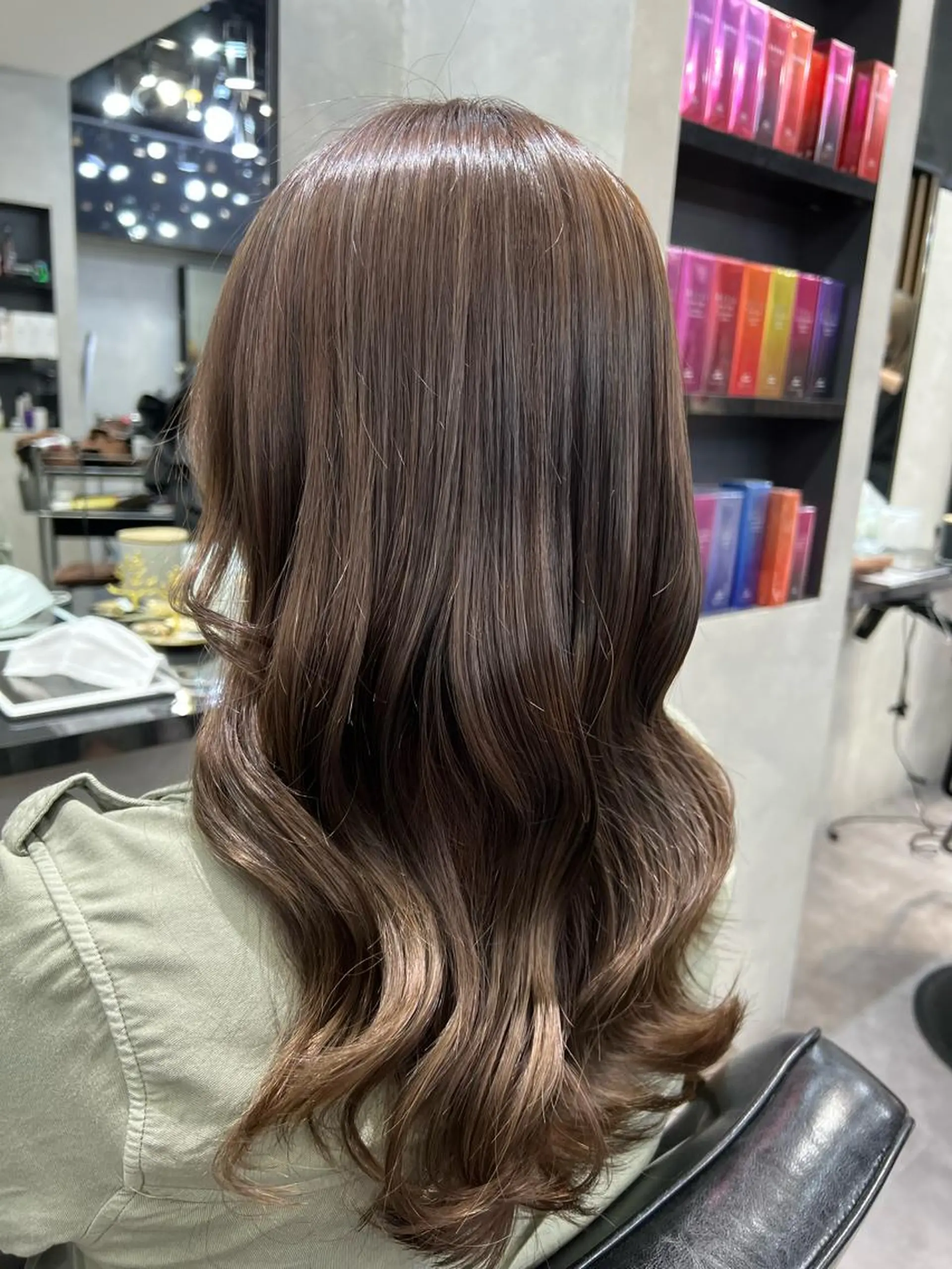 セミロング カラー ヘアアレンジ SALOWIN Frente店所属・個室で似合わせ好印象 🧡外山弥千代のヘアスタイル