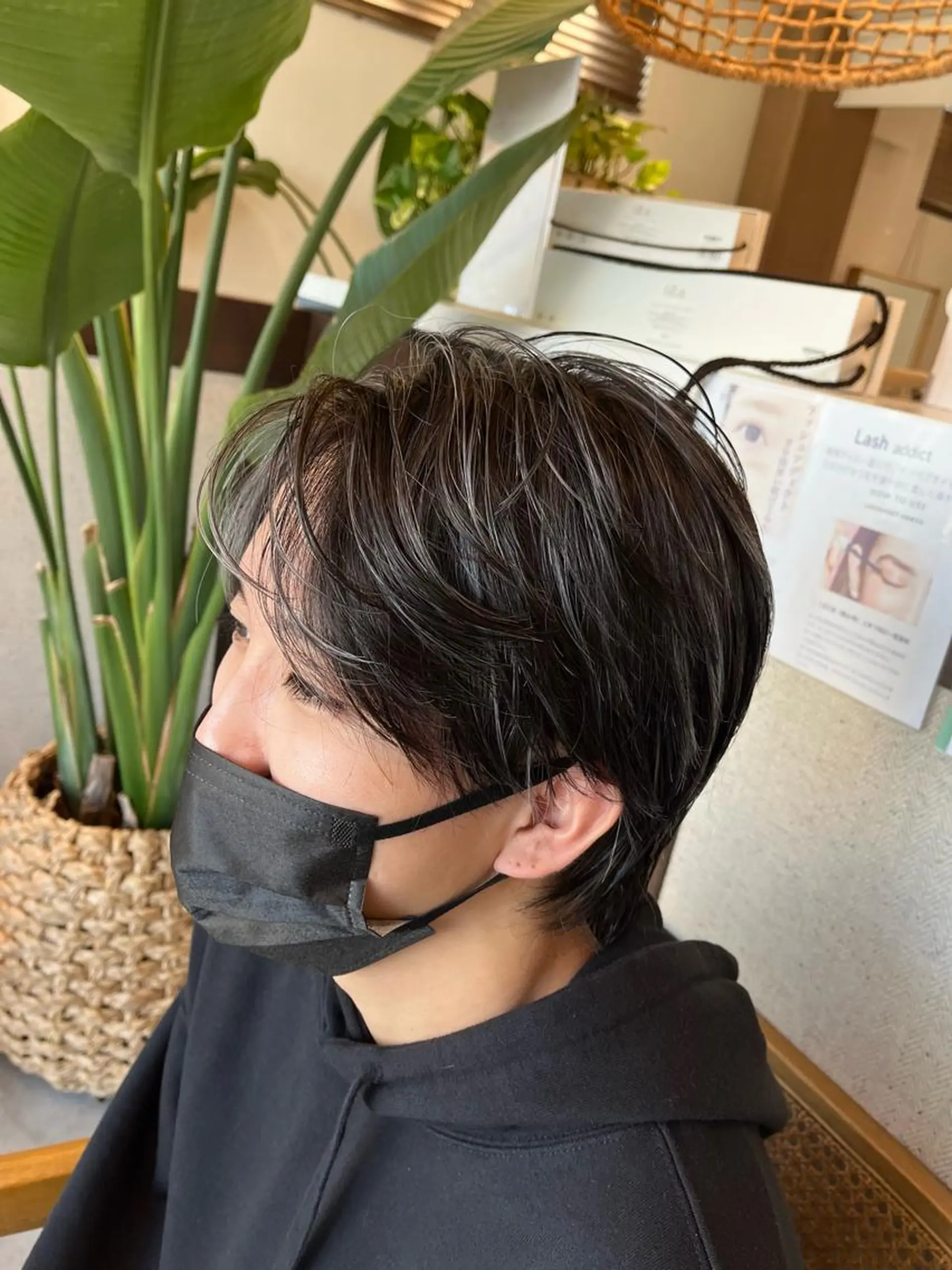 ショート ハイライト カット ヘアカラー 和田 琉々香のヘアスタイル