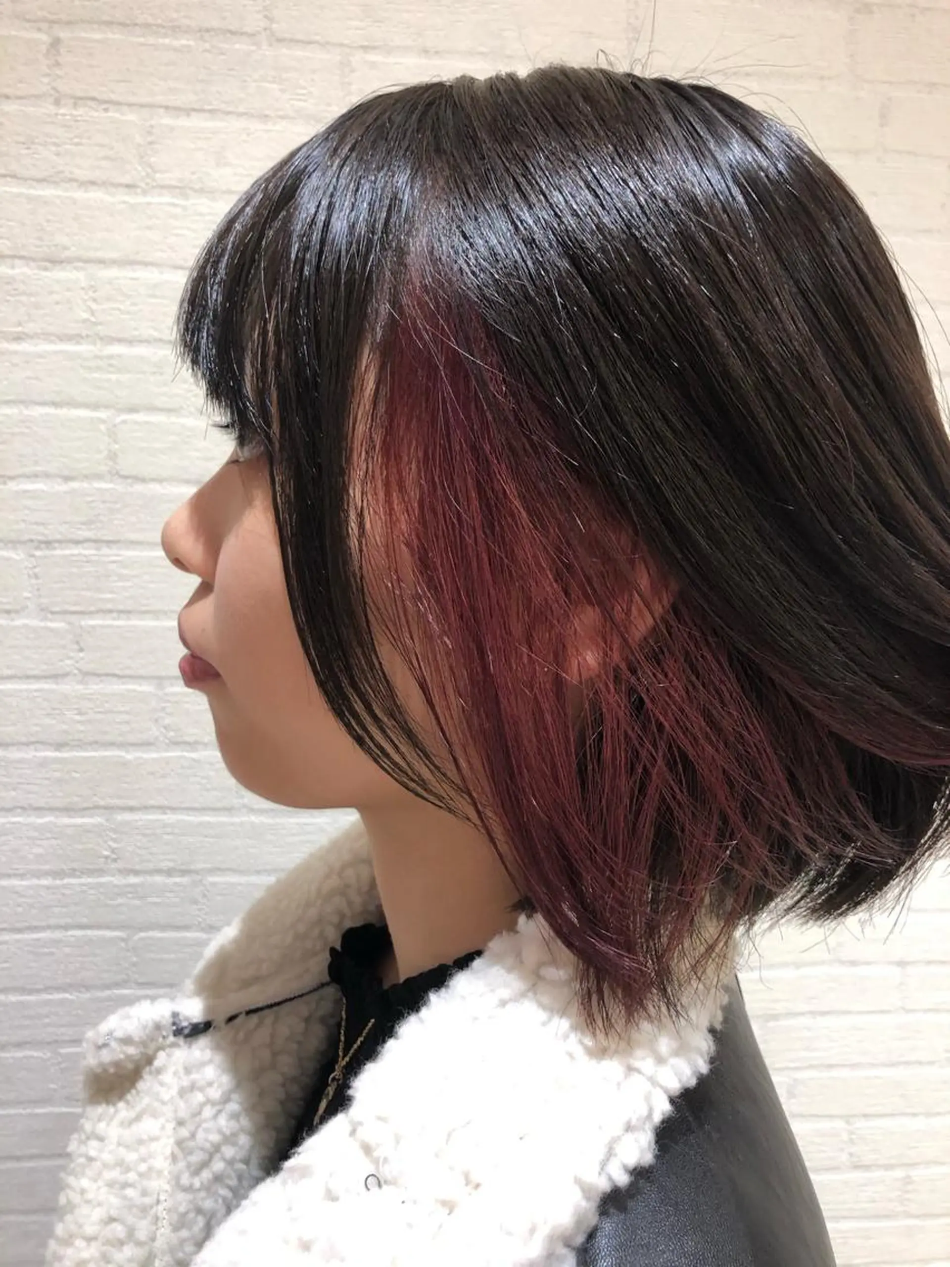 ショート カラー 岩永 梨玖のヘアスタイル