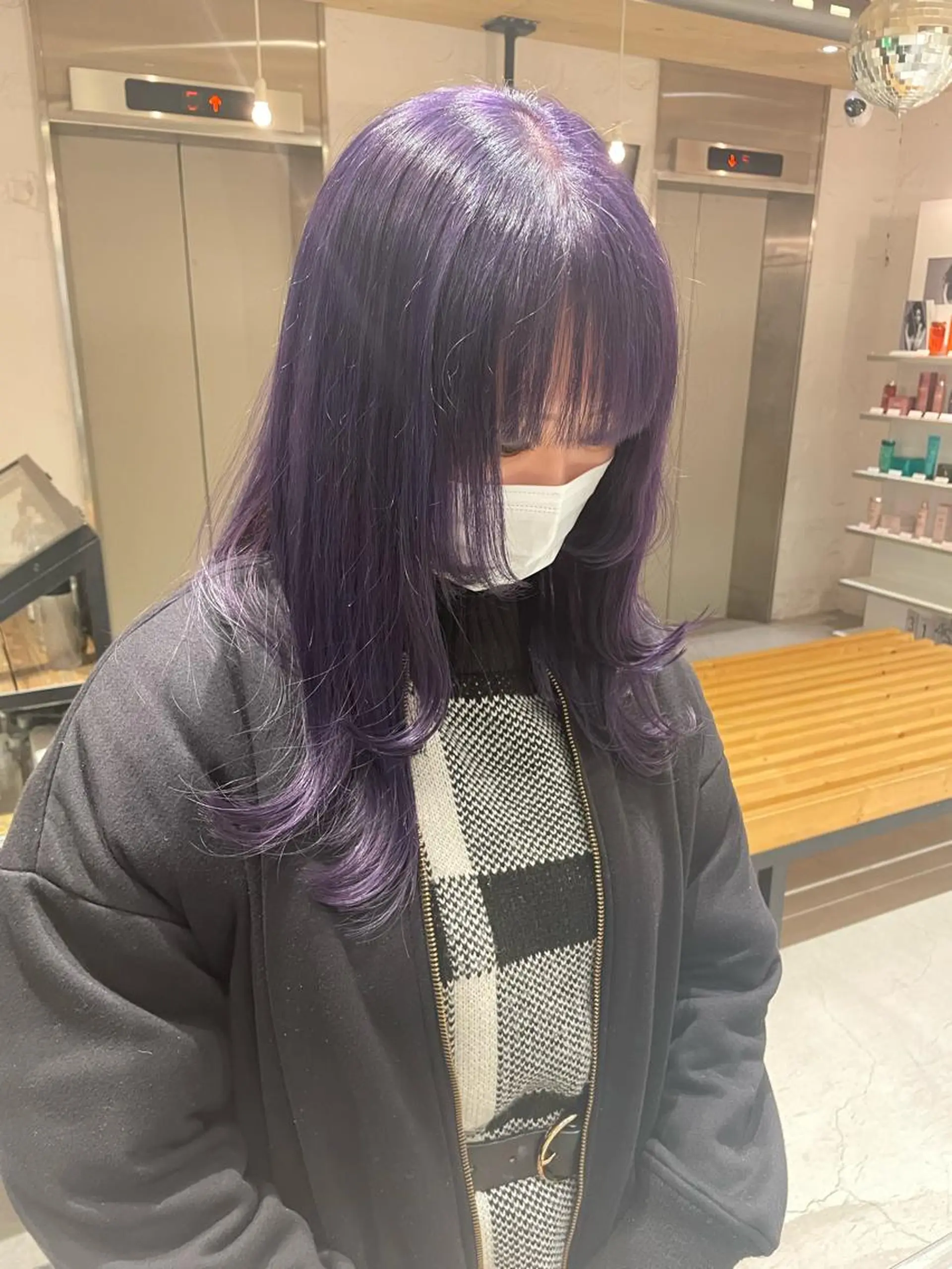 セミロング カラー ヘアカラー 艶ハイトーン👑♡ NATSUKIのヘアスタイル